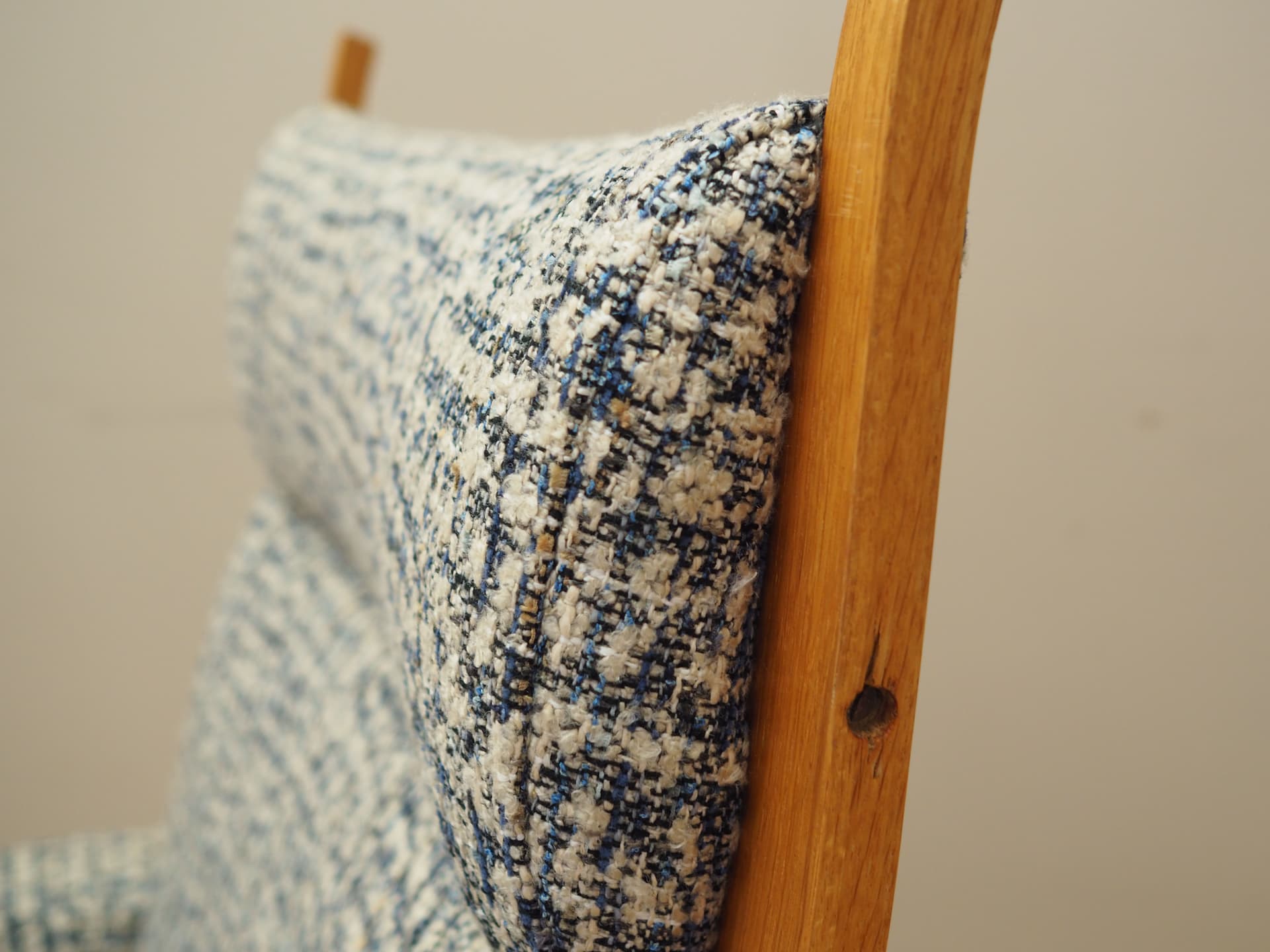 Fotel 501-A, niebieski, wełna, dąb, proj. H. J. Wegner, Getama, Dania, lata 60. - 81462