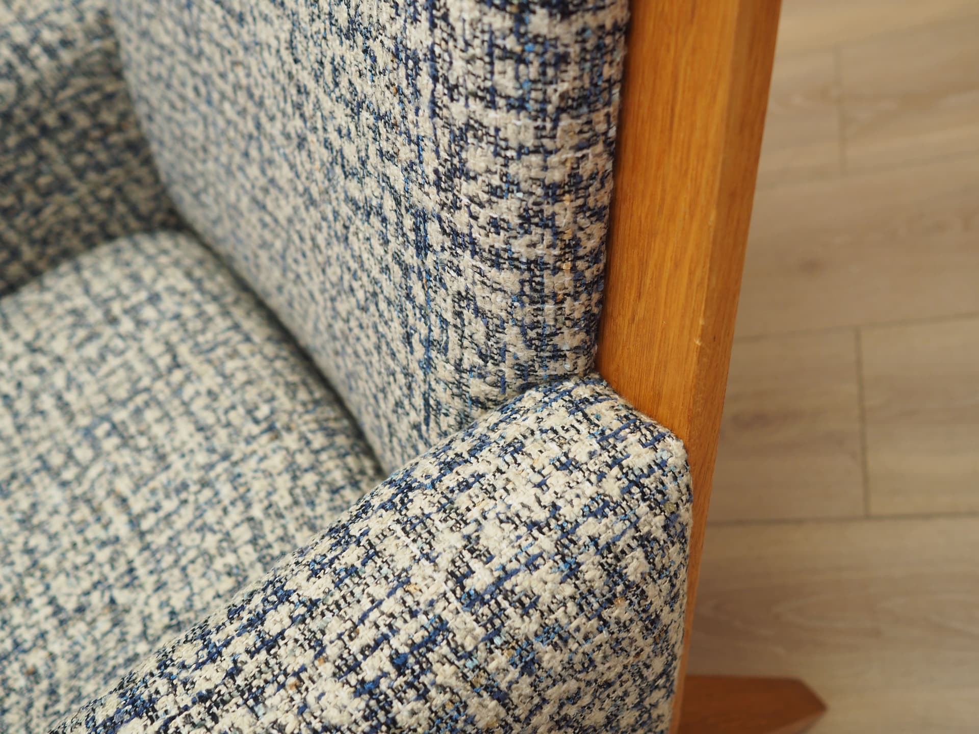 Fotel 501-A, niebieski, wełna, dąb, proj. H. J. Wegner, Getama, Dania, lata 60. - 81468