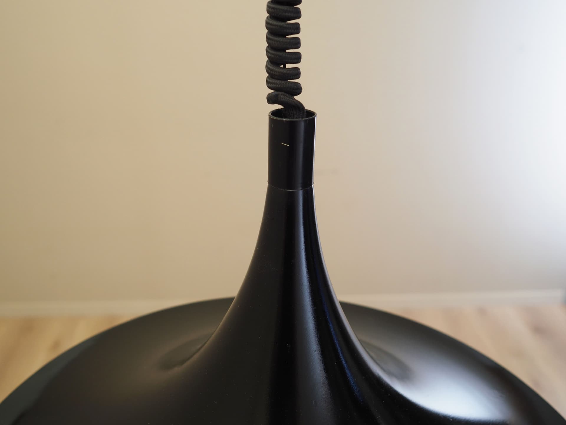 Lampa wisząca, czarny metal, Dania, lata 70. - 81657