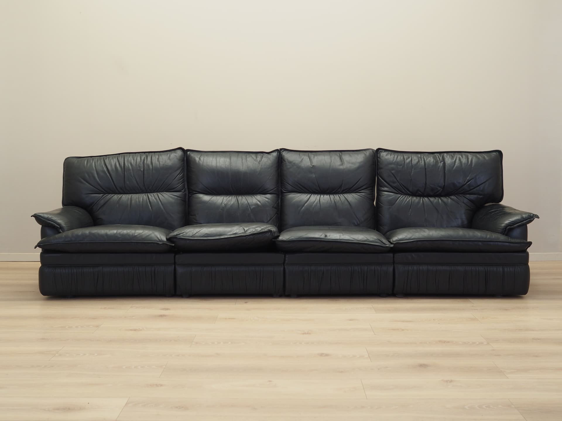 Sofa modułowa, czarna skóra naturalna, Włochy, lata 60. - 82064