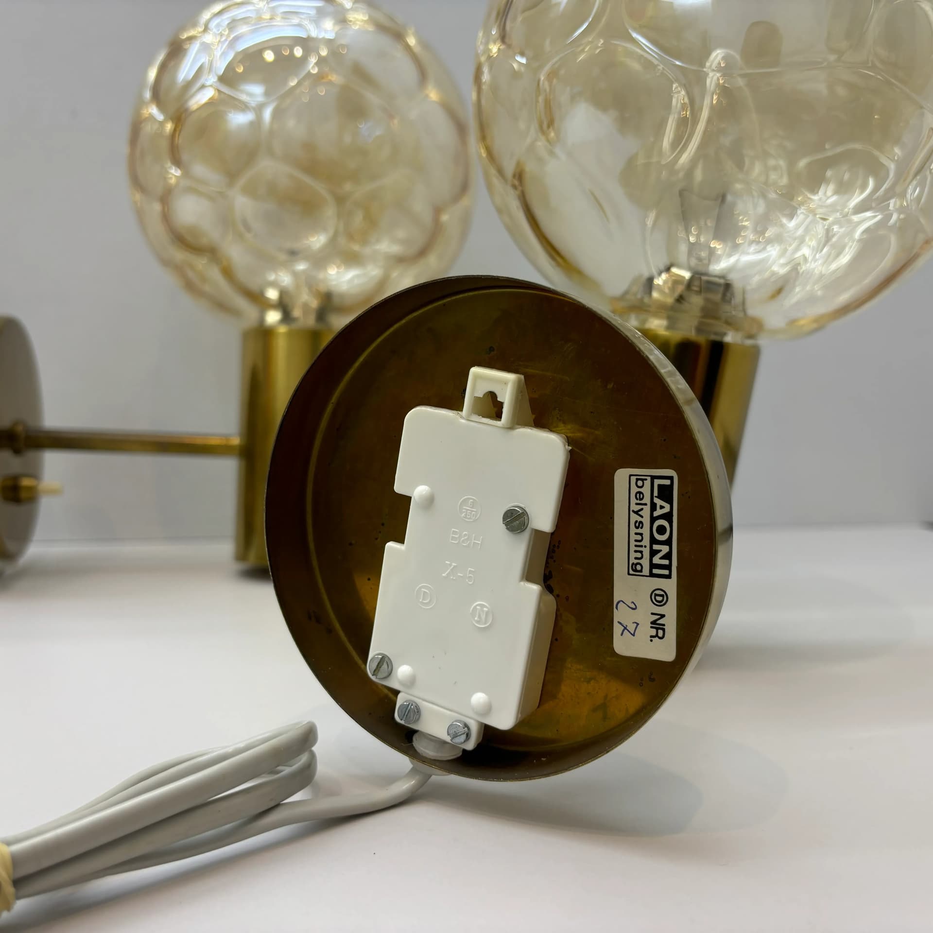 Para kinkietów, złoty, mosiądz, Laoni Belysning, Dania, lata 70. - 82201