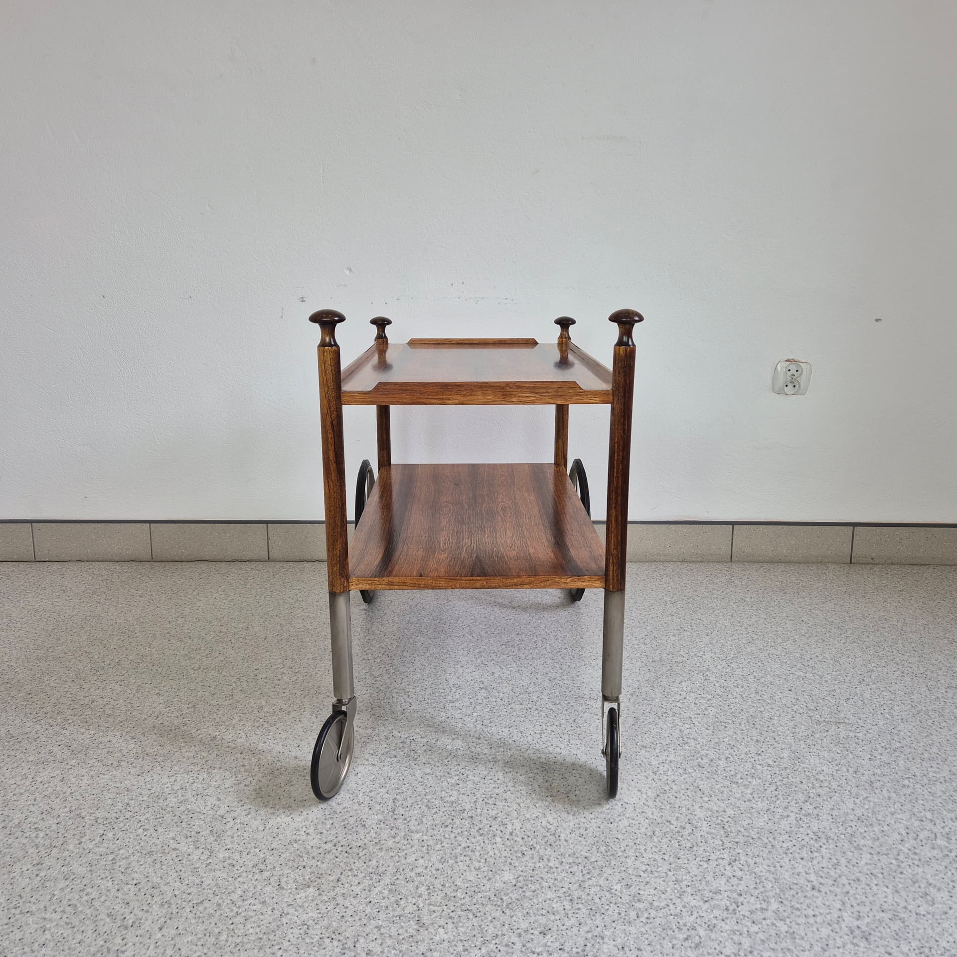 Palisandrowy wózek barowy, proj. W. Wirza dla Wilhelma Renza, Niemcy, lata 60 - 82549