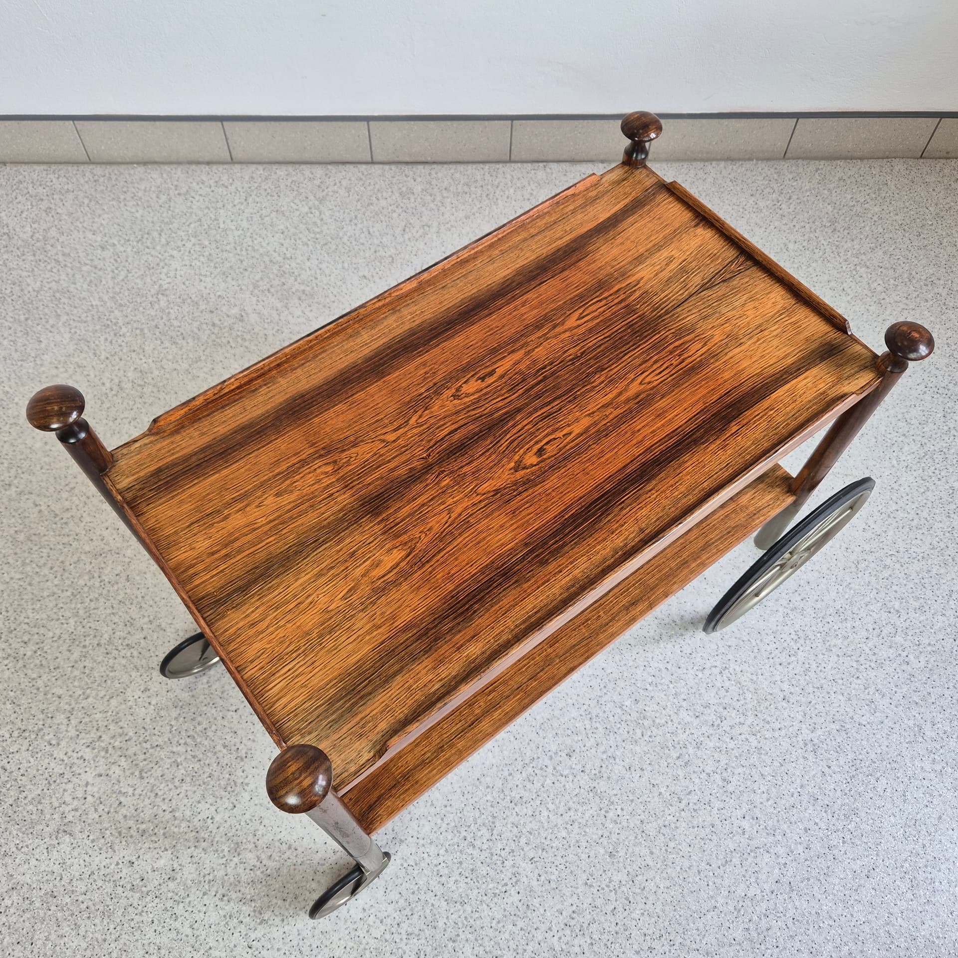 Palisandrowy wózek barowy, proj. W. Wirza dla Wilhelma Renza, Niemcy, lata 60 - 82556