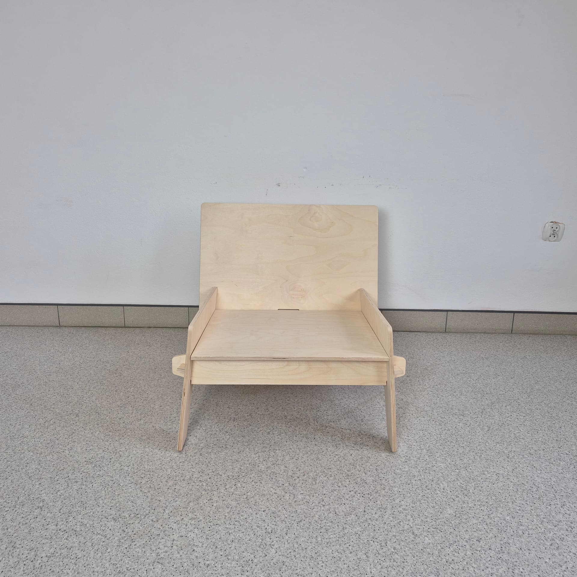 Fotel z serii Överallt proj. I. Diabaté K. i K. Gouriou dla Ikei, 2019 - 82615