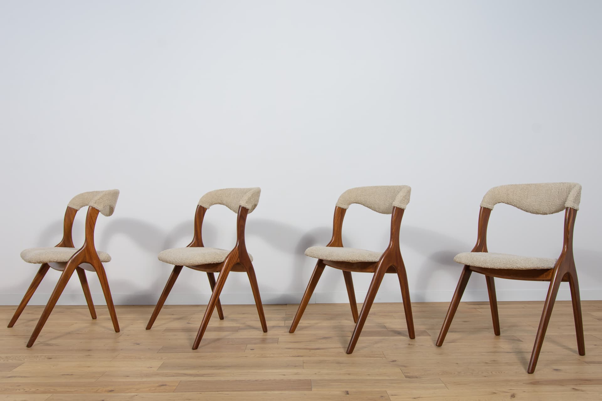 Komplet czterech krzeseł Model Sonja, proj. Johannes Andersen, Vamo Sonderborg, Dania, lata 60. - 82764