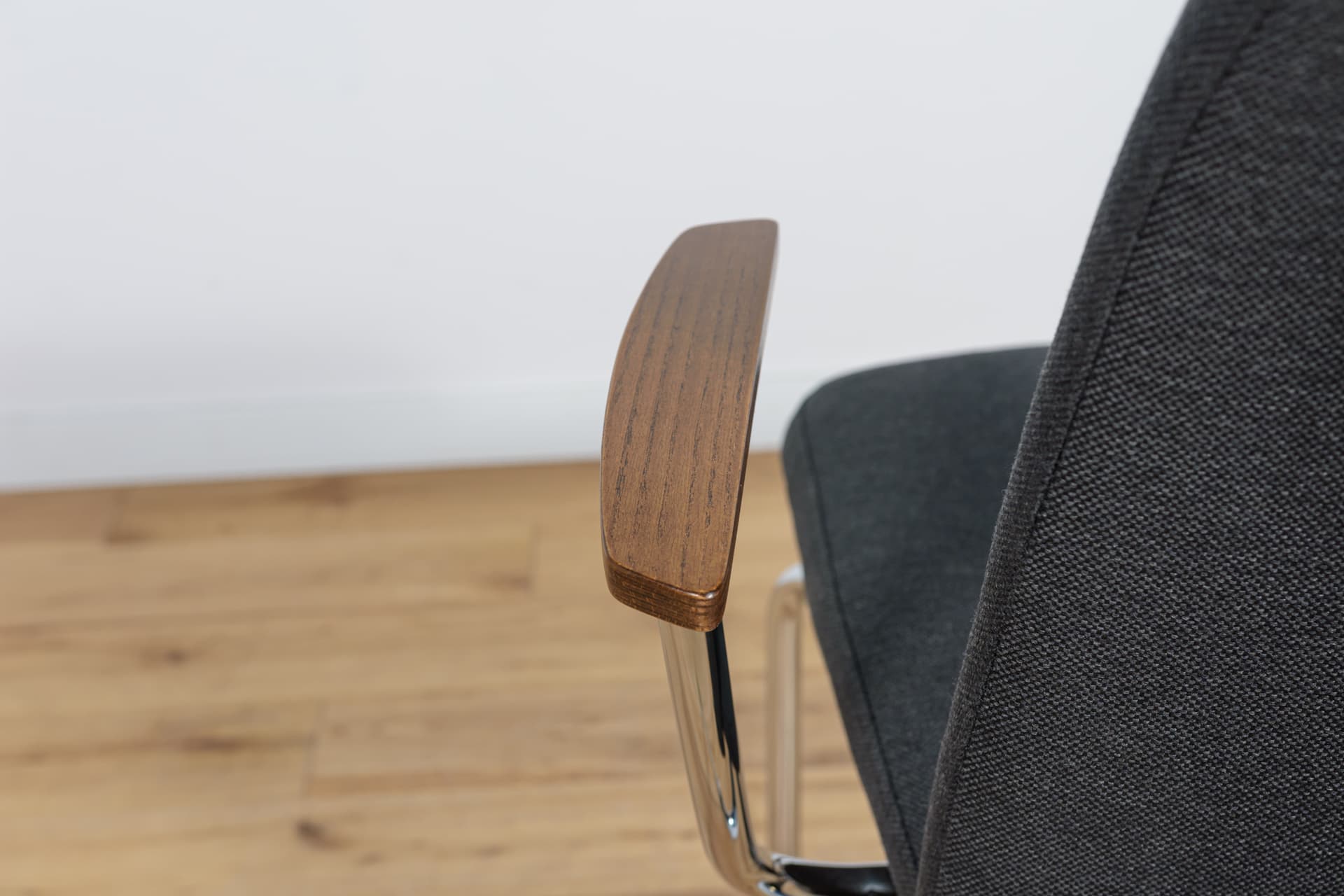 Komplet czterech foteli konferencyjnych, Cube Design - 82805