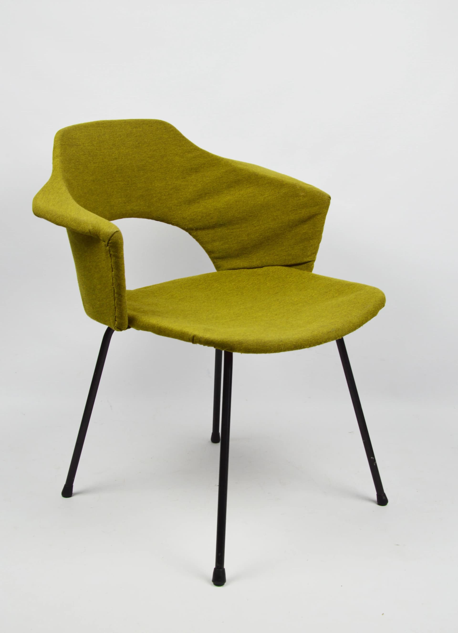 Krzesło z podłokietnikami Space Age, tkanina oliwkowa, metal czarny, Polska, lata 70. - 87115
