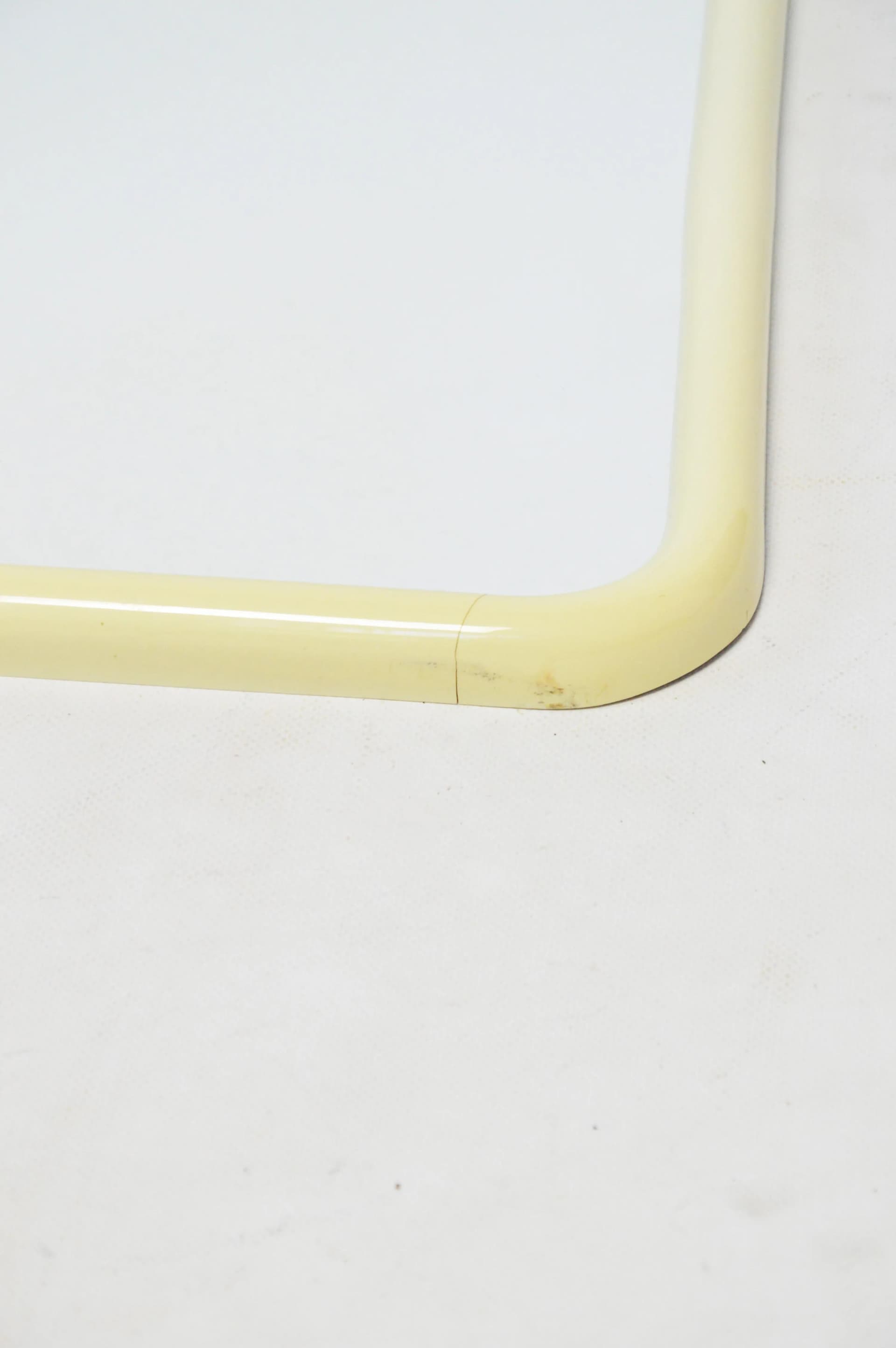 Lustro ścienne, ivory white, tworzywo sztuczne, Polska, lata 70. - 86997