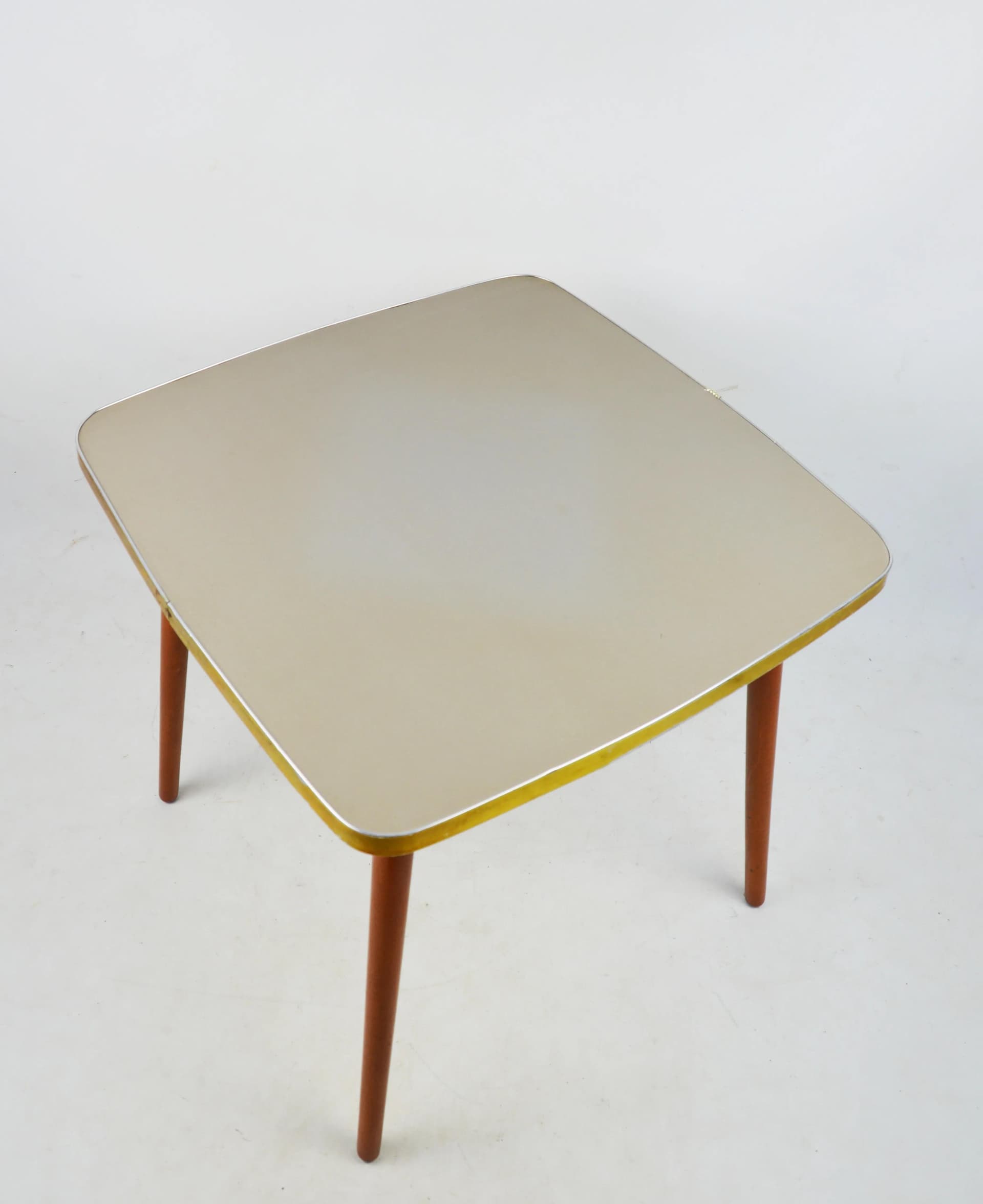 Stolik pomocniczy, ivory white, drewno, Polska, lata 70. - 86979