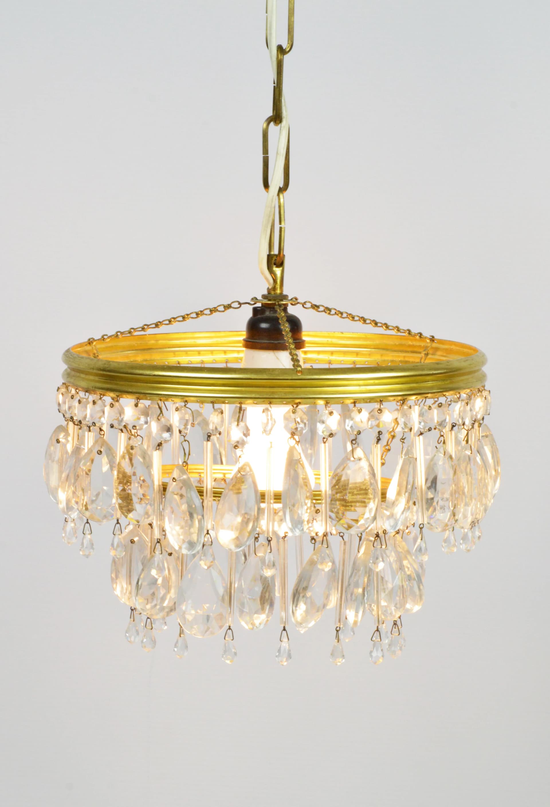 Żyrandol, złoty, metal, szkło, Polska, lata 70. - 86949