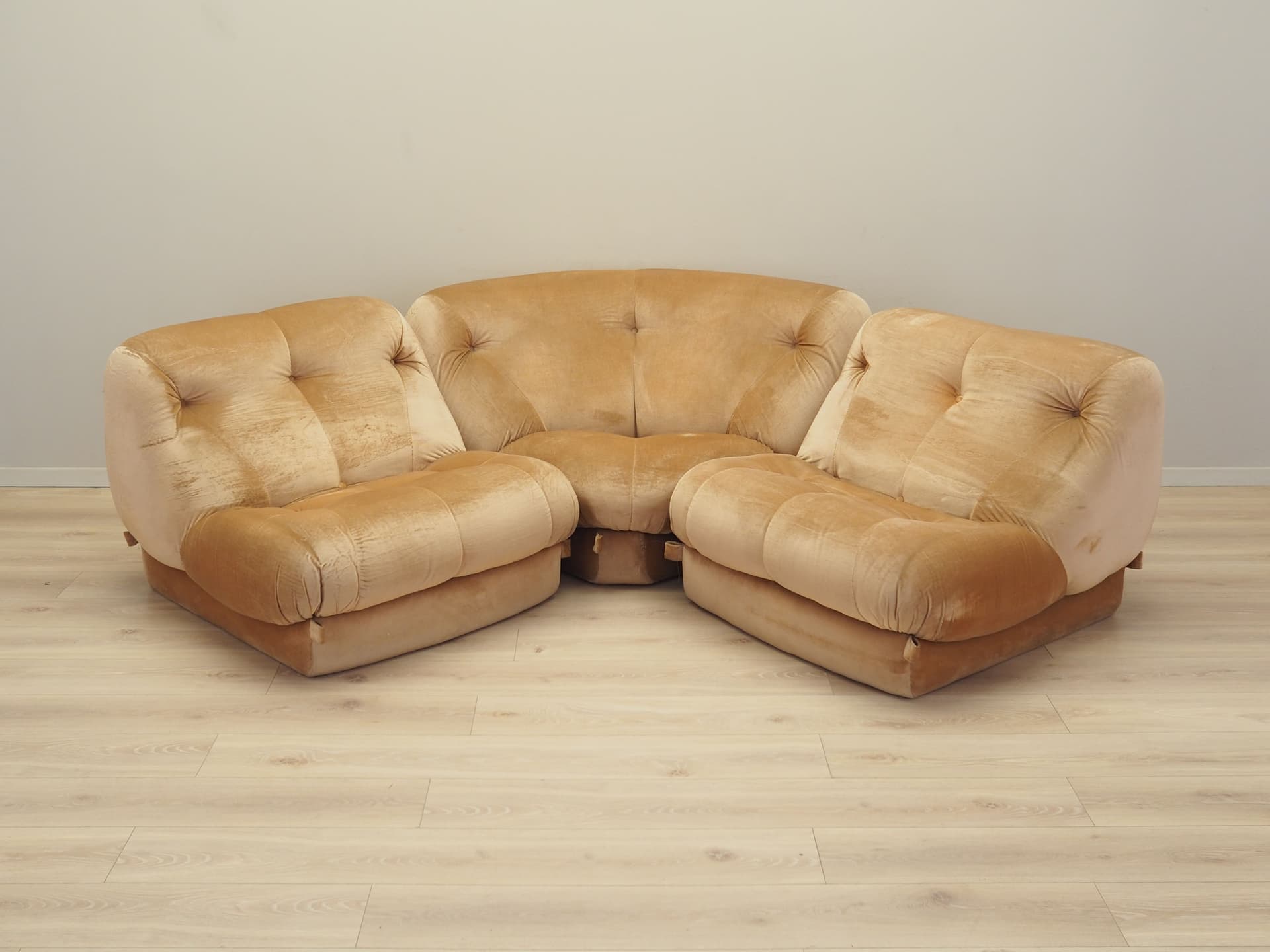 Sofa modułowa, velvet złoty, proj. R. Maturi, Mimo Padova, Włochy, lata 70. - 83341