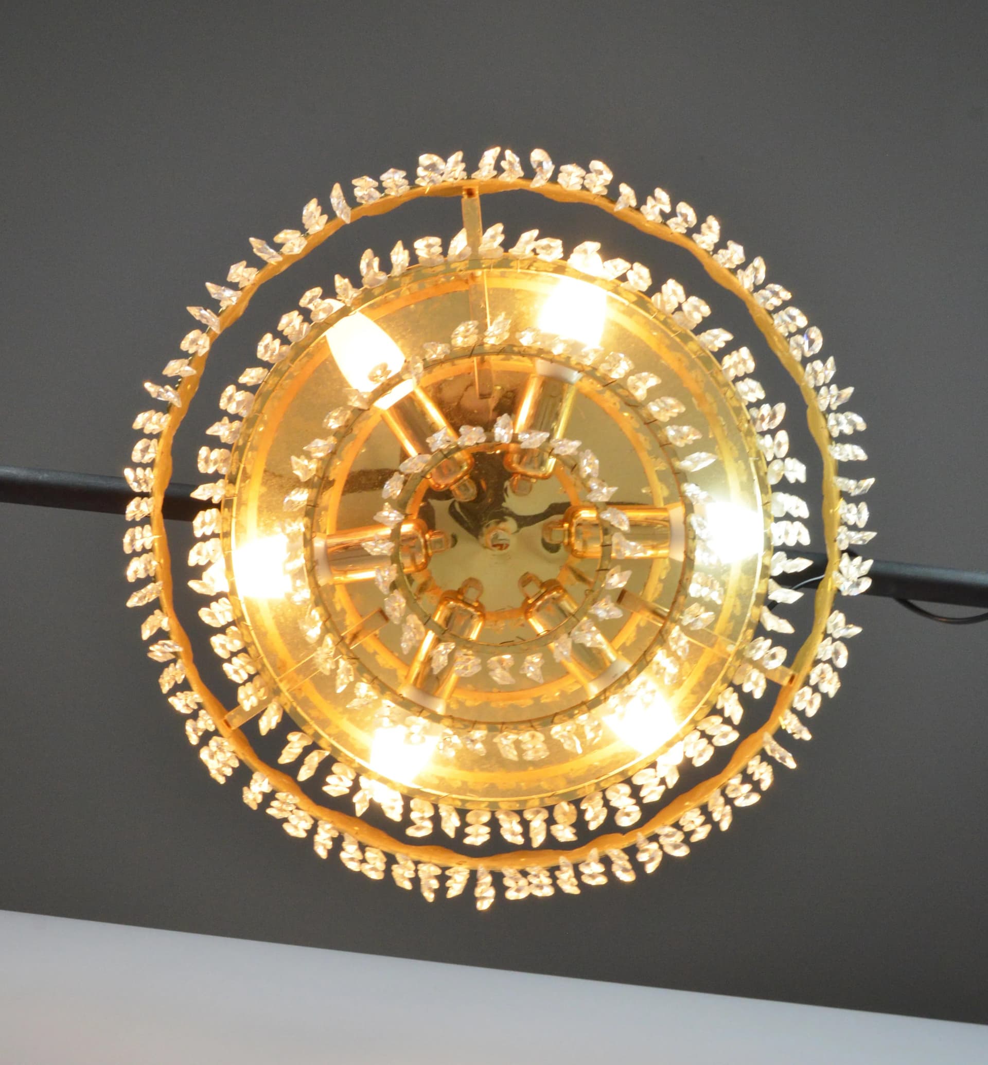 Żyrandol, złoty, mosiądz, szkło, Polska, lata 70. - 86837