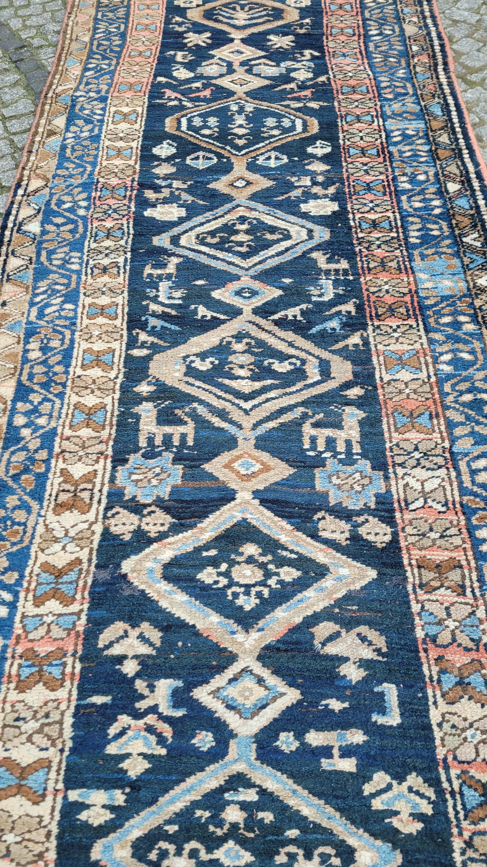 Runner Qashqai 108x375 cm, navy blue wool, Iran, 1960s. - 89065