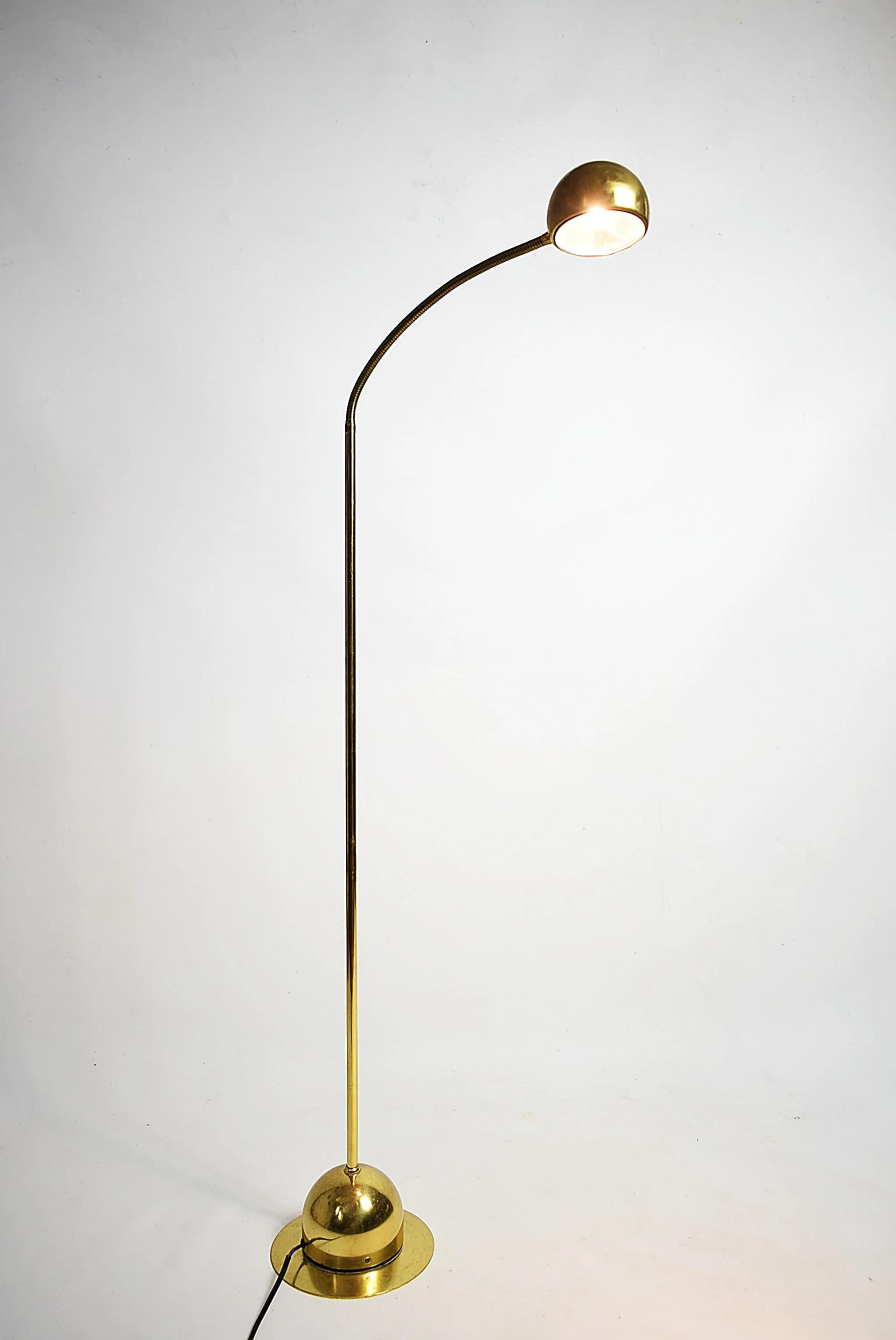 Lampa podłogowa, złoty, metal, Polska, lata 80. - 86777