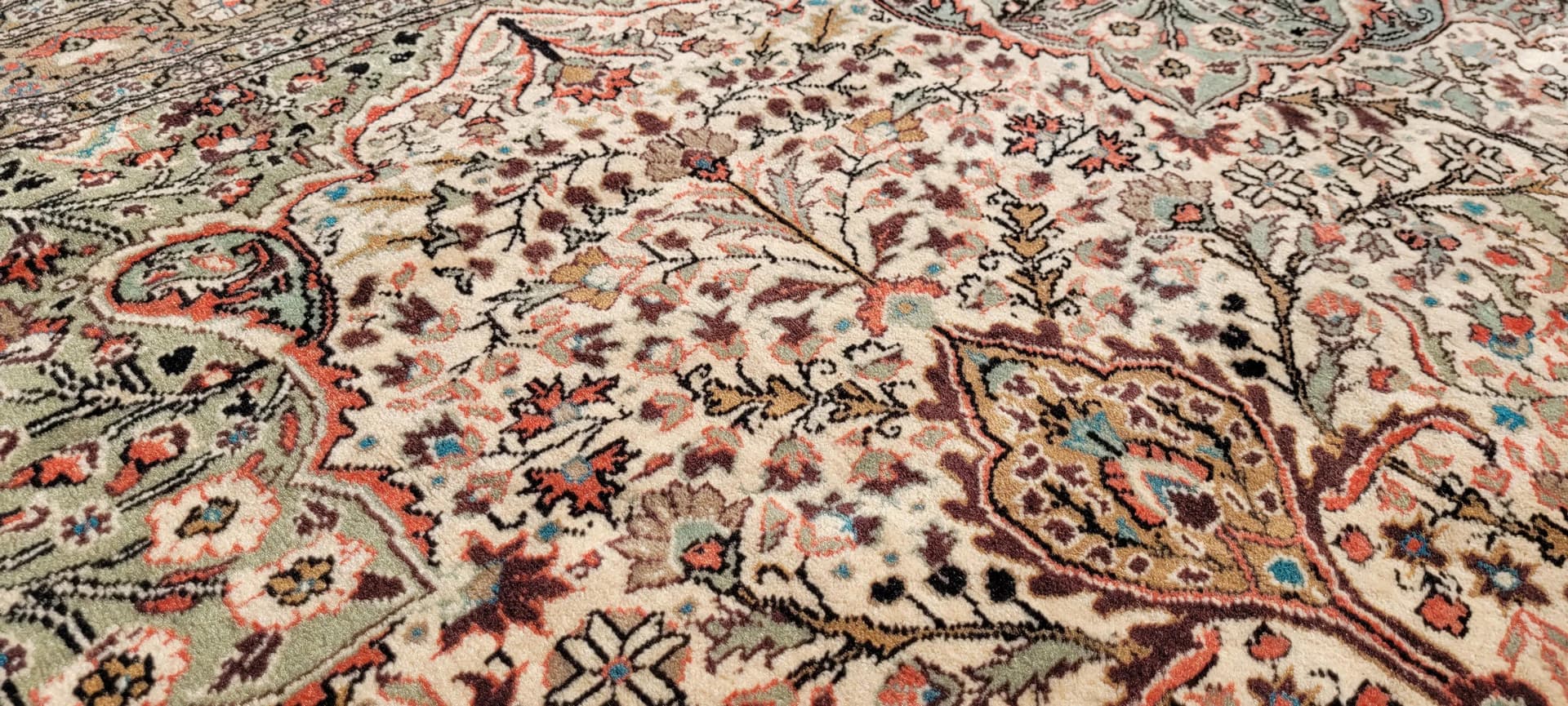 Rug Kayseri, 200x320 cm, beige, wool, Turkey, 1960s. - 89002