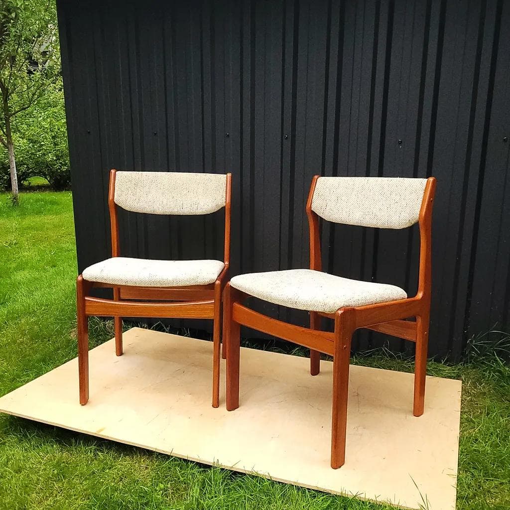 Para krzeseł, teak brązowy jasny, proj. E. Buch, Dania, lata 70. - 85941