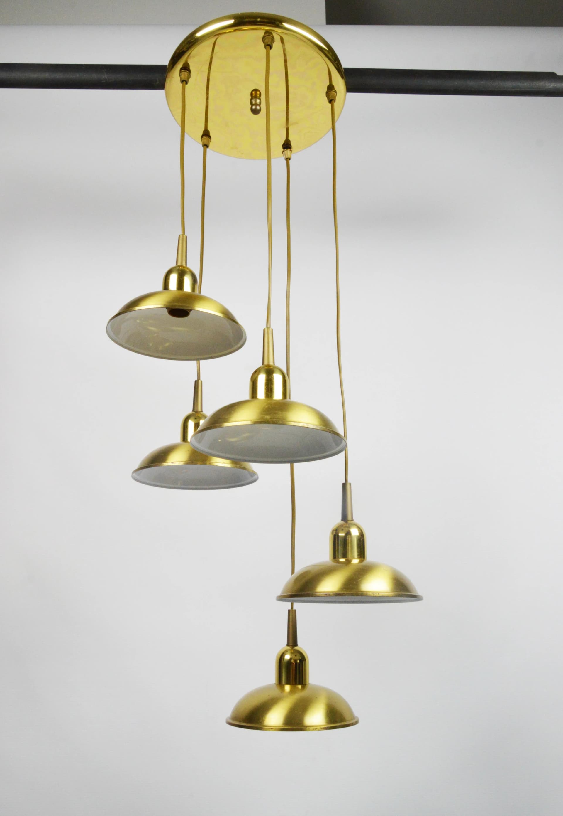 Lampa kaskadowa, złoty, metal, Polska, lata 80. - 85889