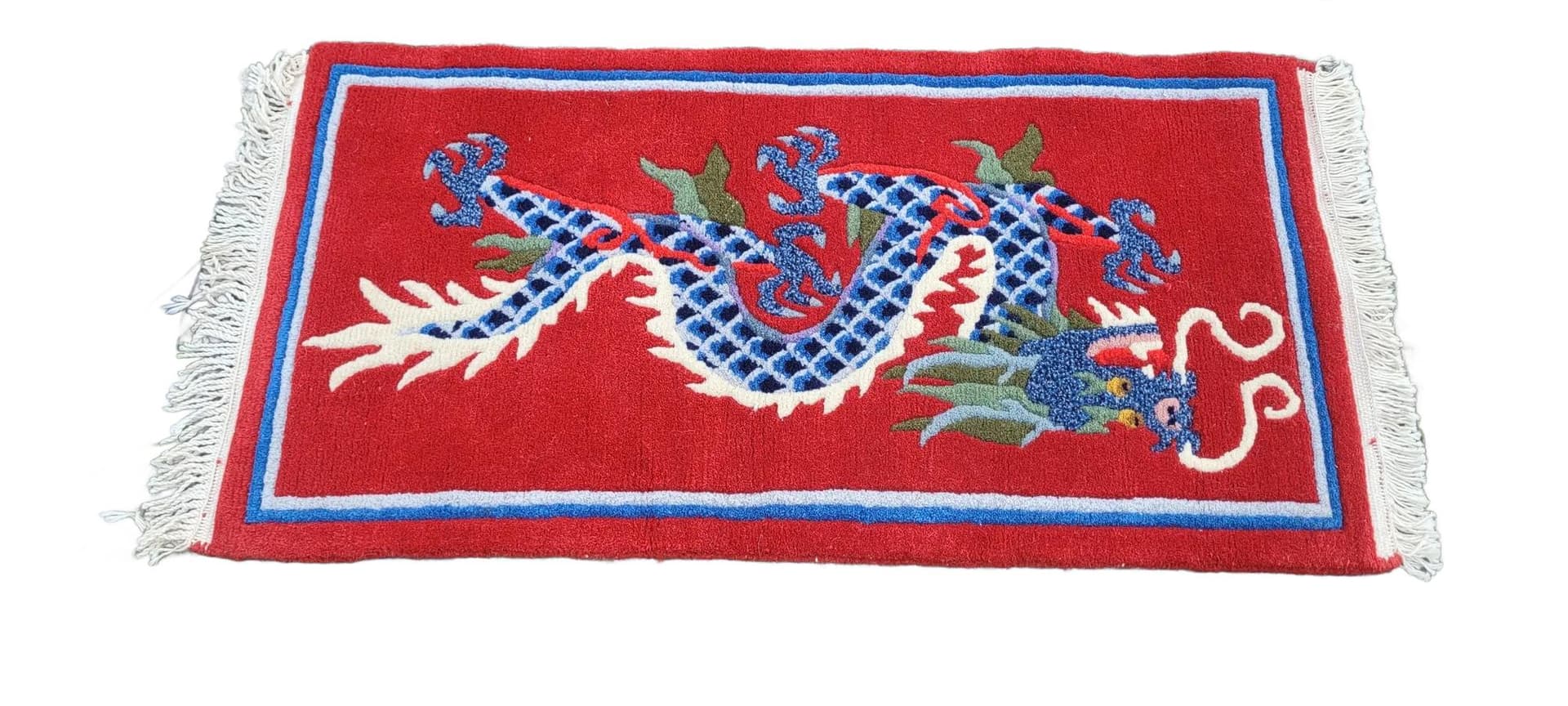 Dywan art déco, motyw smoka, multikolor, wełna, Chiny, początek XX w., 48x102 cm