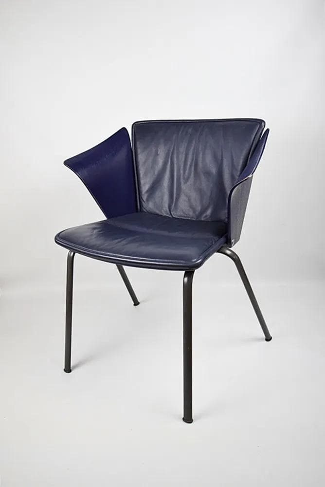 Pair of chairs VM3, navy blue leather, wood, metal, by V. Magistretti, for Fritz Hansen, Denmark, 1990s. - 85574