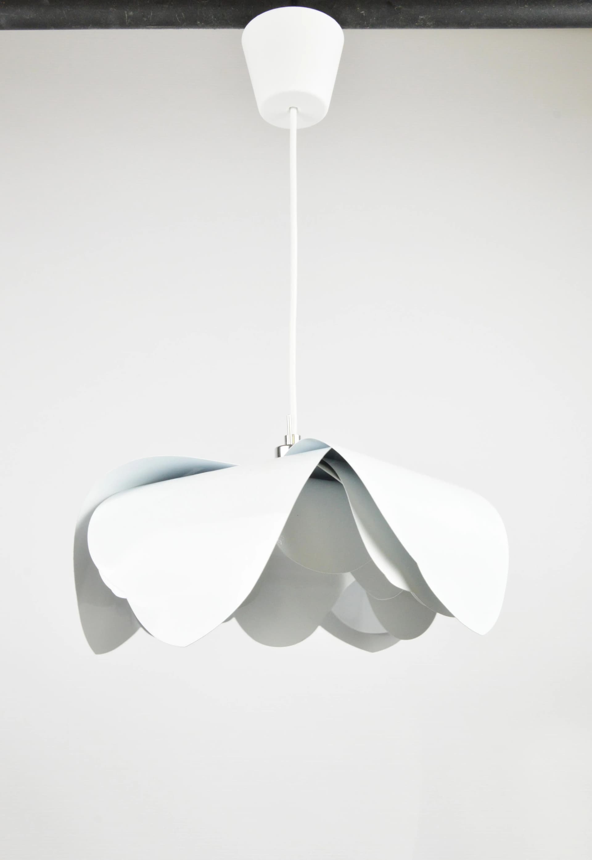 Lampa wisząca, biały, metal, Szwecja, lata 80. - 85334