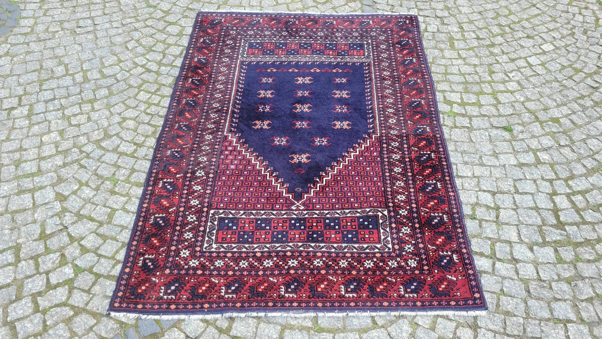 Dywan perski anatolijski, 116x164 cm, wełna granatowa, Turcja, lata 60. - 88045