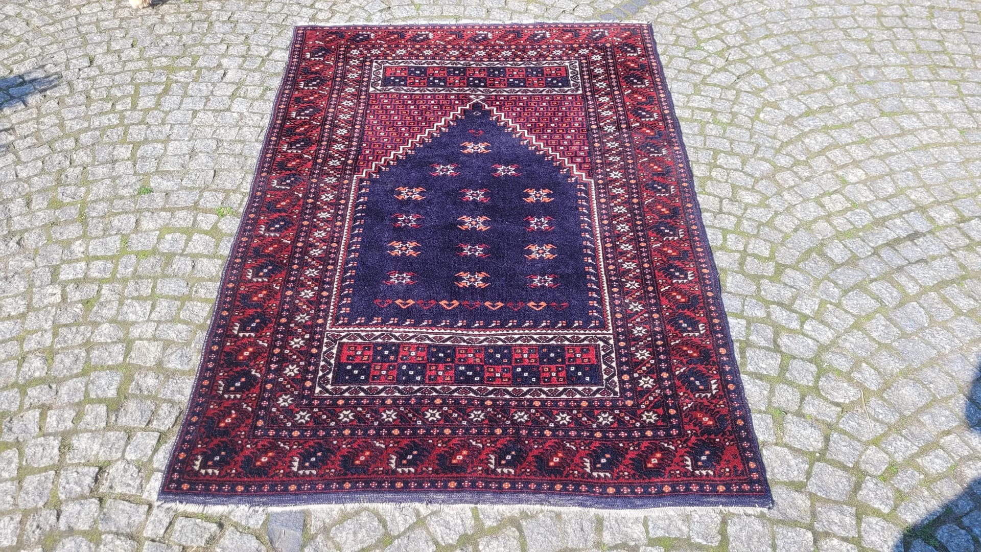 Dywan perski anatolijski, 116x164 cm, wełna granatowa, Turcja, lata 60. - 88052