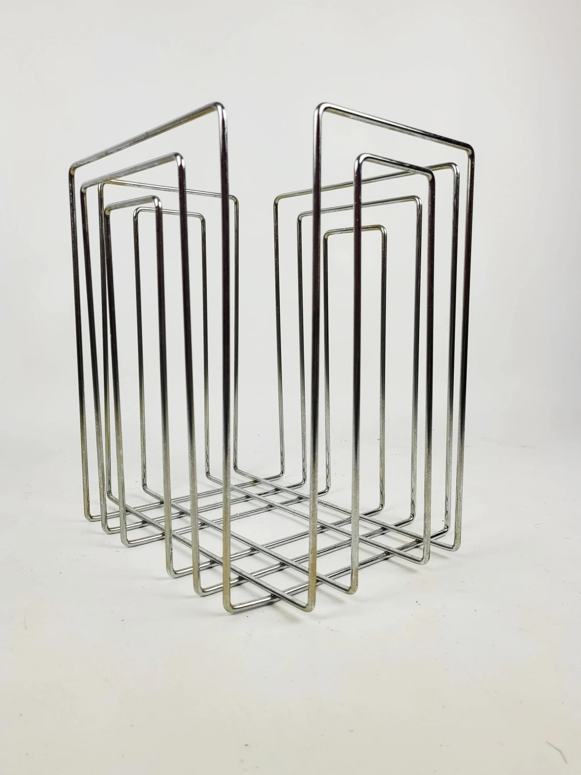 Magazine Rack TMP, silver chrome steel, by W. Glaeser, Switzerland, 1980s. - 85041