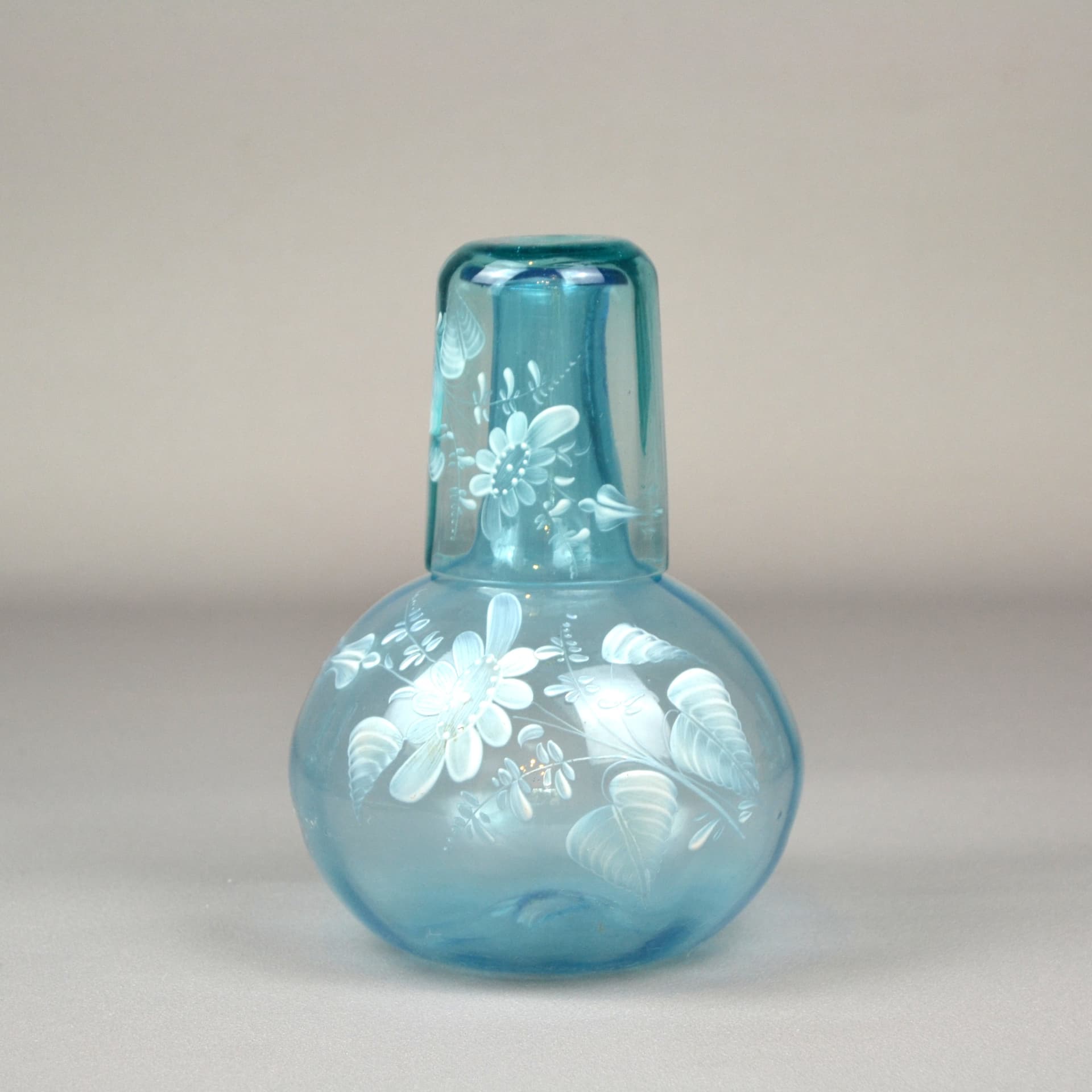 Zestaw karafka i szklanka Mary Gregory, turkus szkło, Czechy, XIX w. - 643