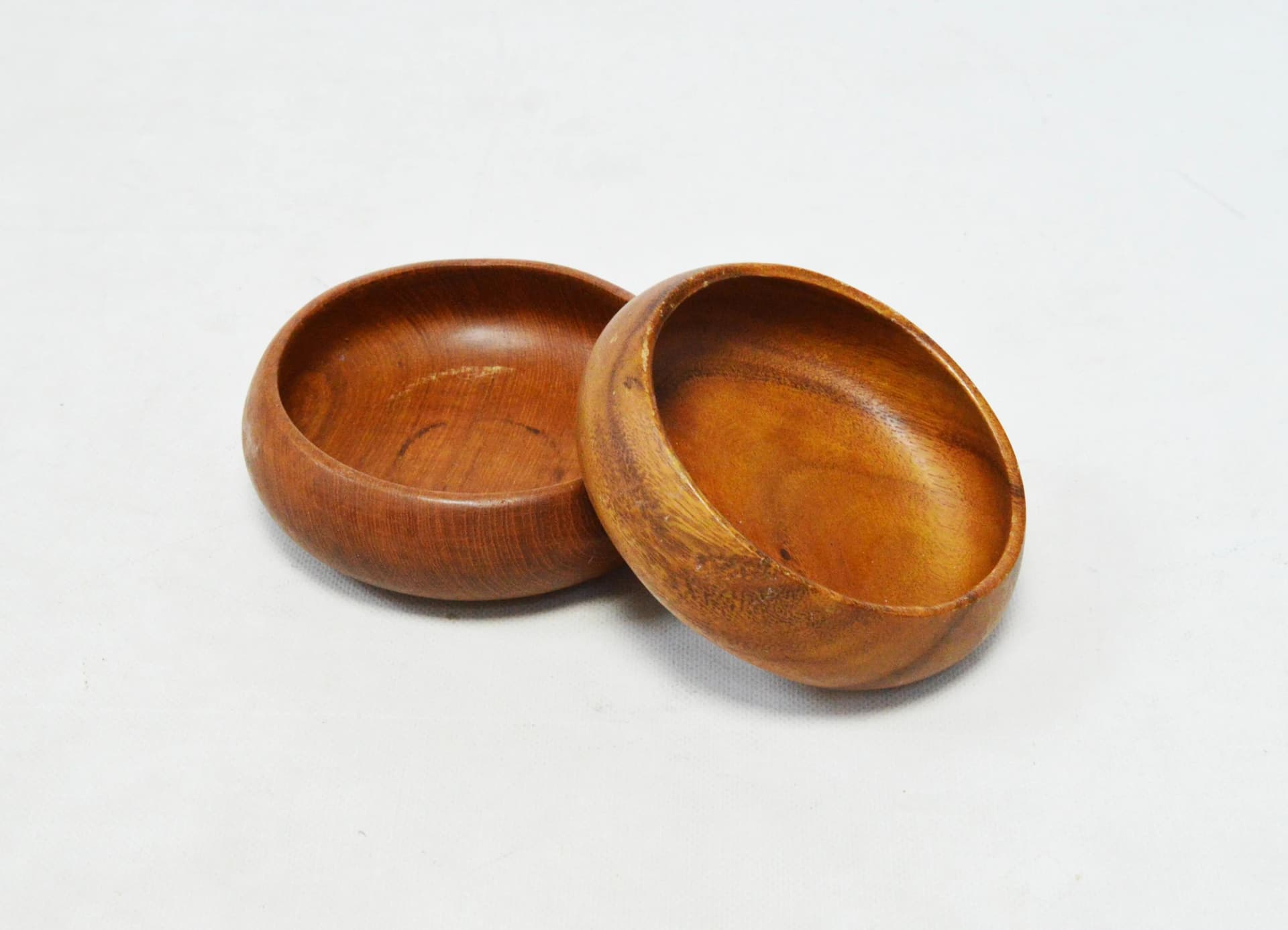 Pair of bowls, brown teak wood, 1970s. - 84677
