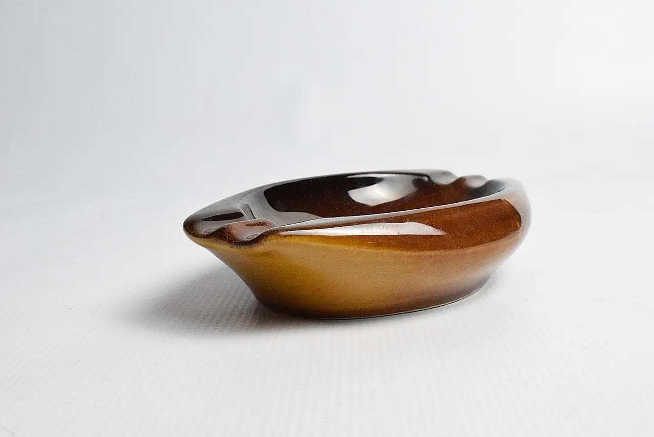 Popielniczka, porcelit brązowy, Zakłady Porcelitu Stołowego Tułowice, Polska, lata 70. - 84573