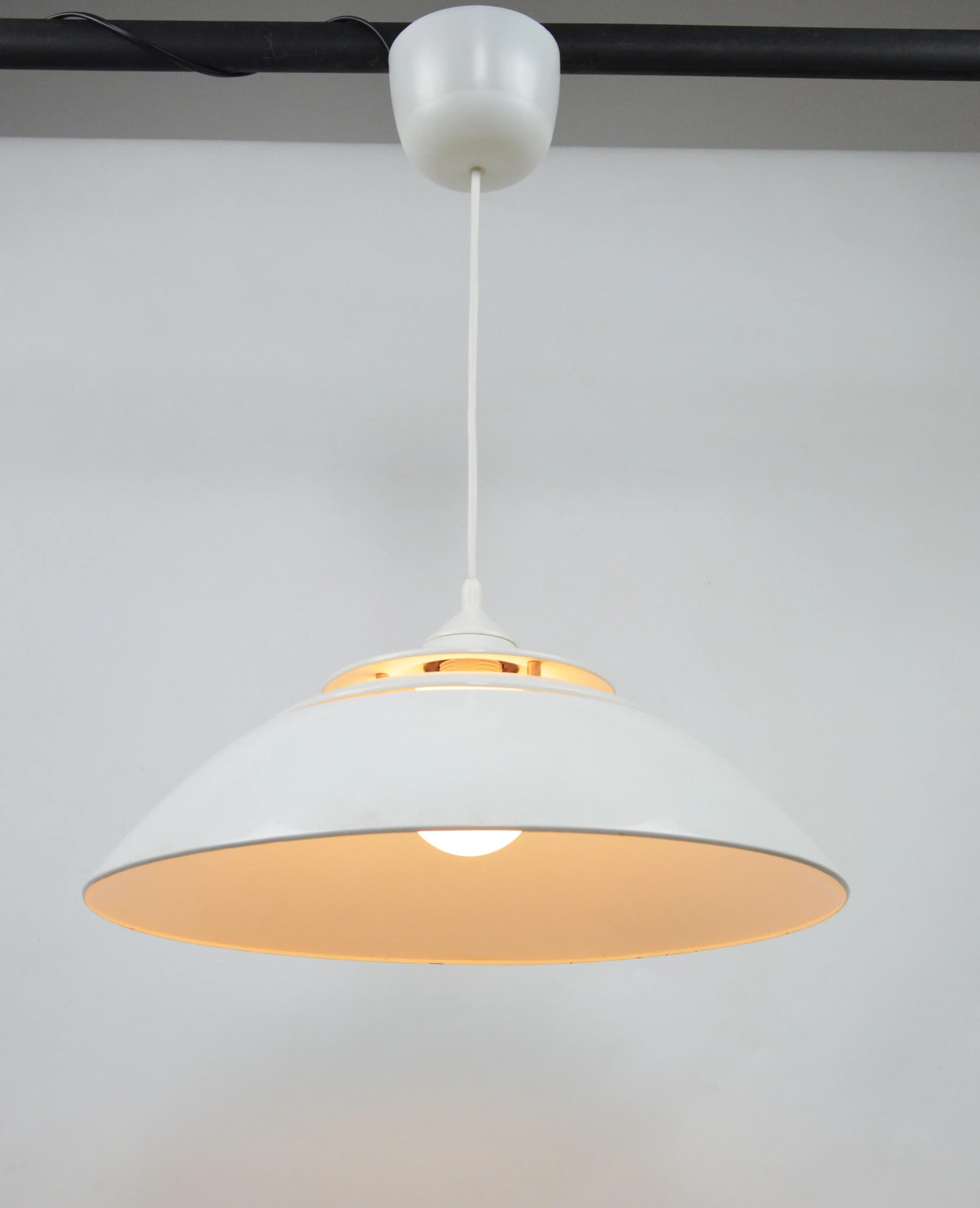 Lampa wisząca Space Age, biały ivory, plastik, Polska, lata 70. - 84570