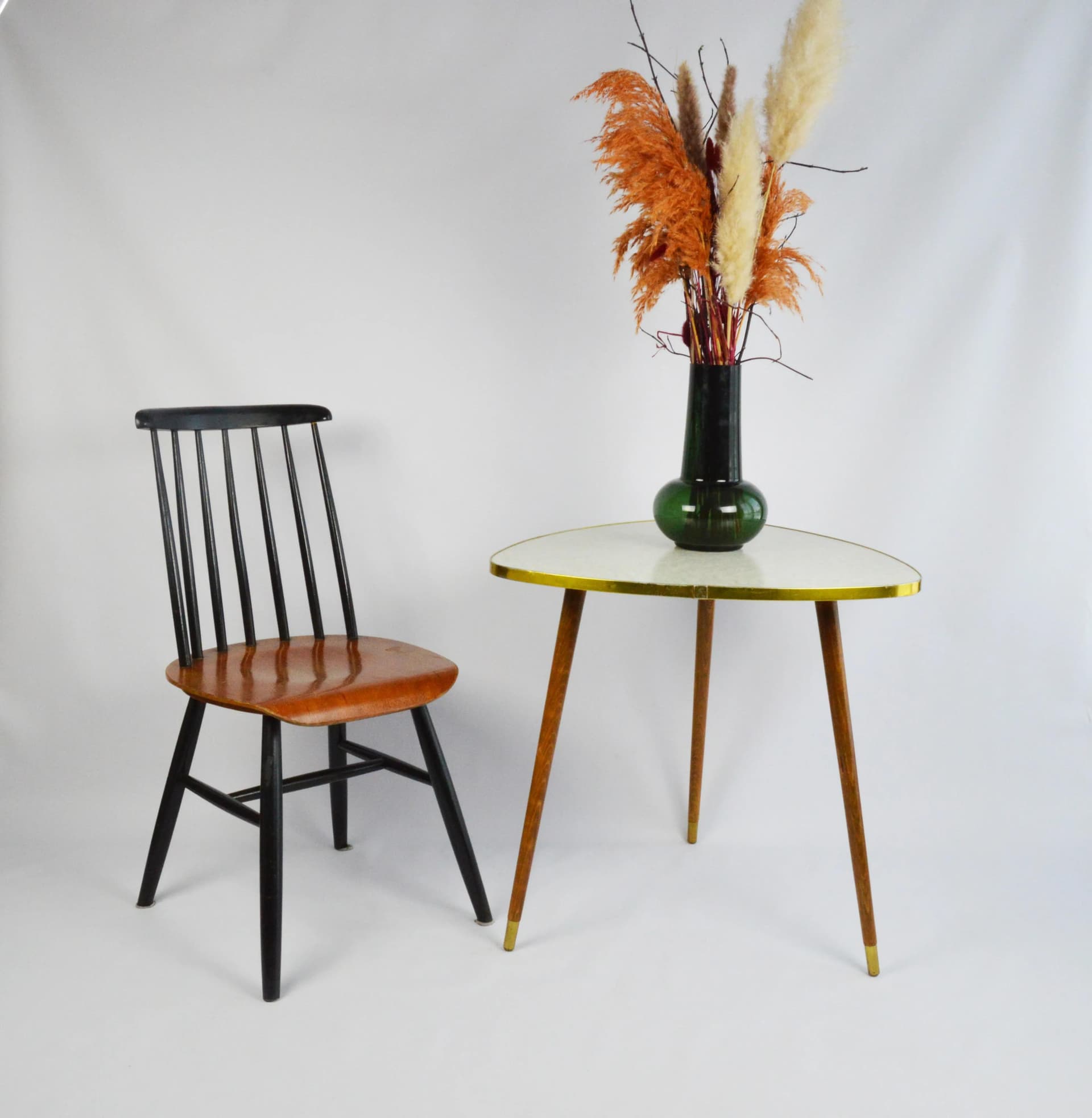 Stolik pomocniczy Rockabilly, turkusowy, drewno, Niemcy, lata 60. - 84310