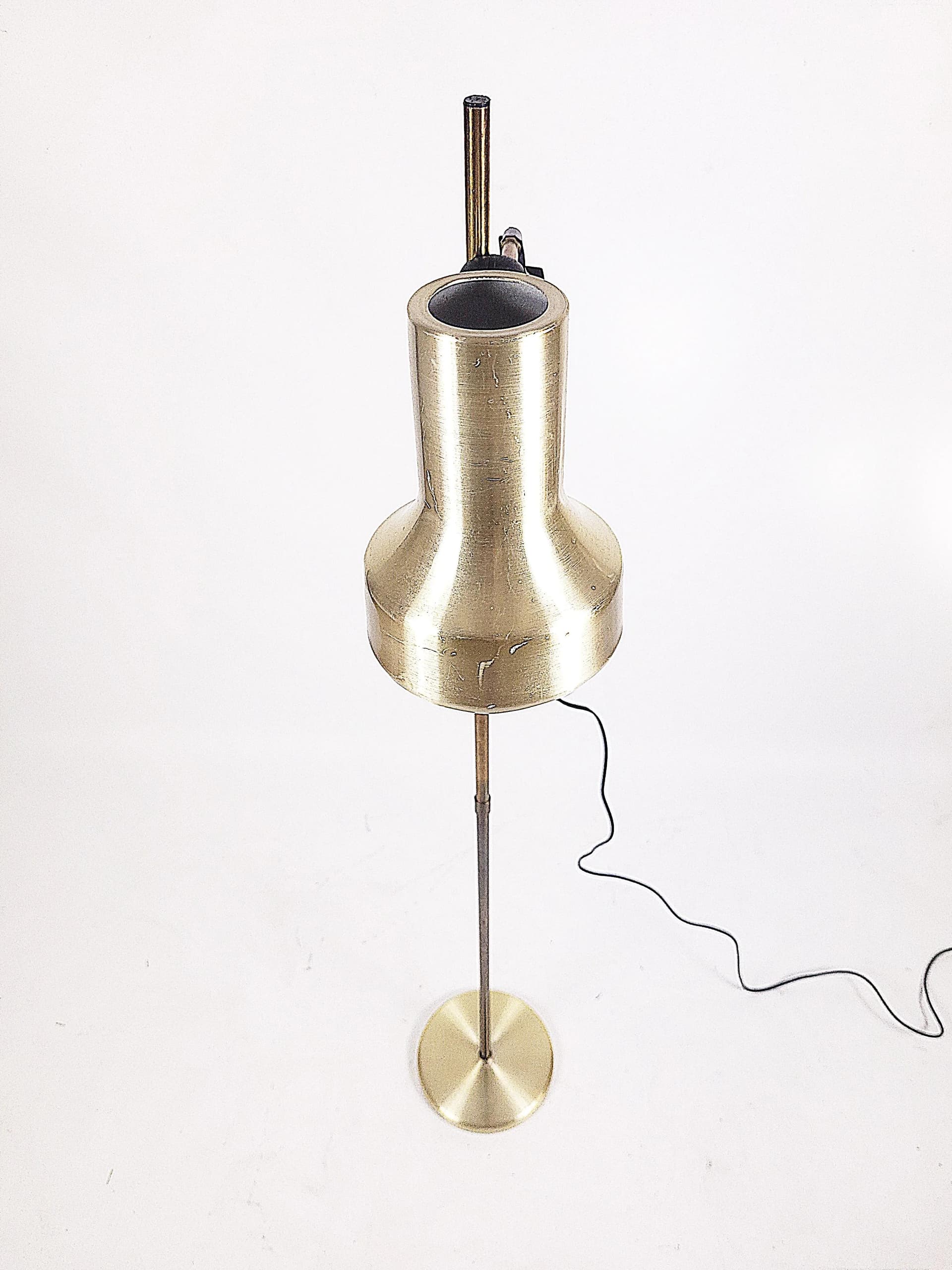 Lampa podłogowa, mosiądz satynowy, metal, Szwecja, lata 70. - 84267