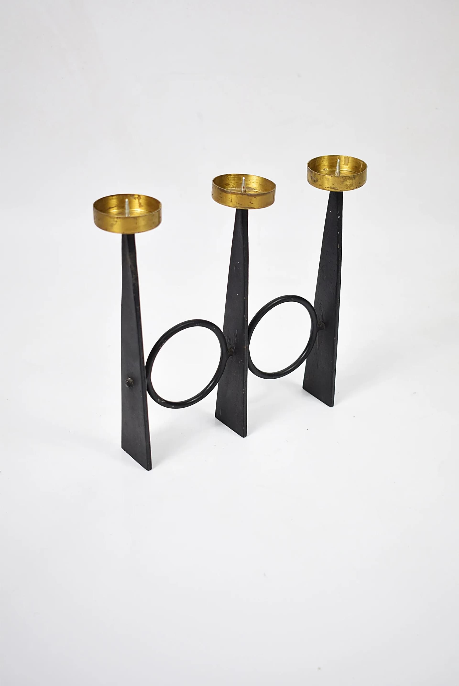 Świecznik, czarny, metal złoty, Polska, lata 60. - 84228