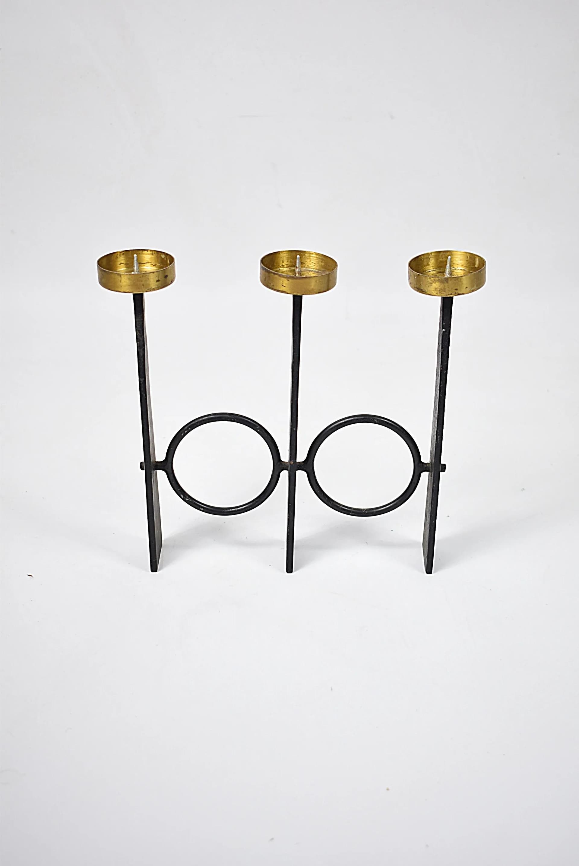 Świecznik, czarny, metal złoty, Polska, lata 60. - 84225