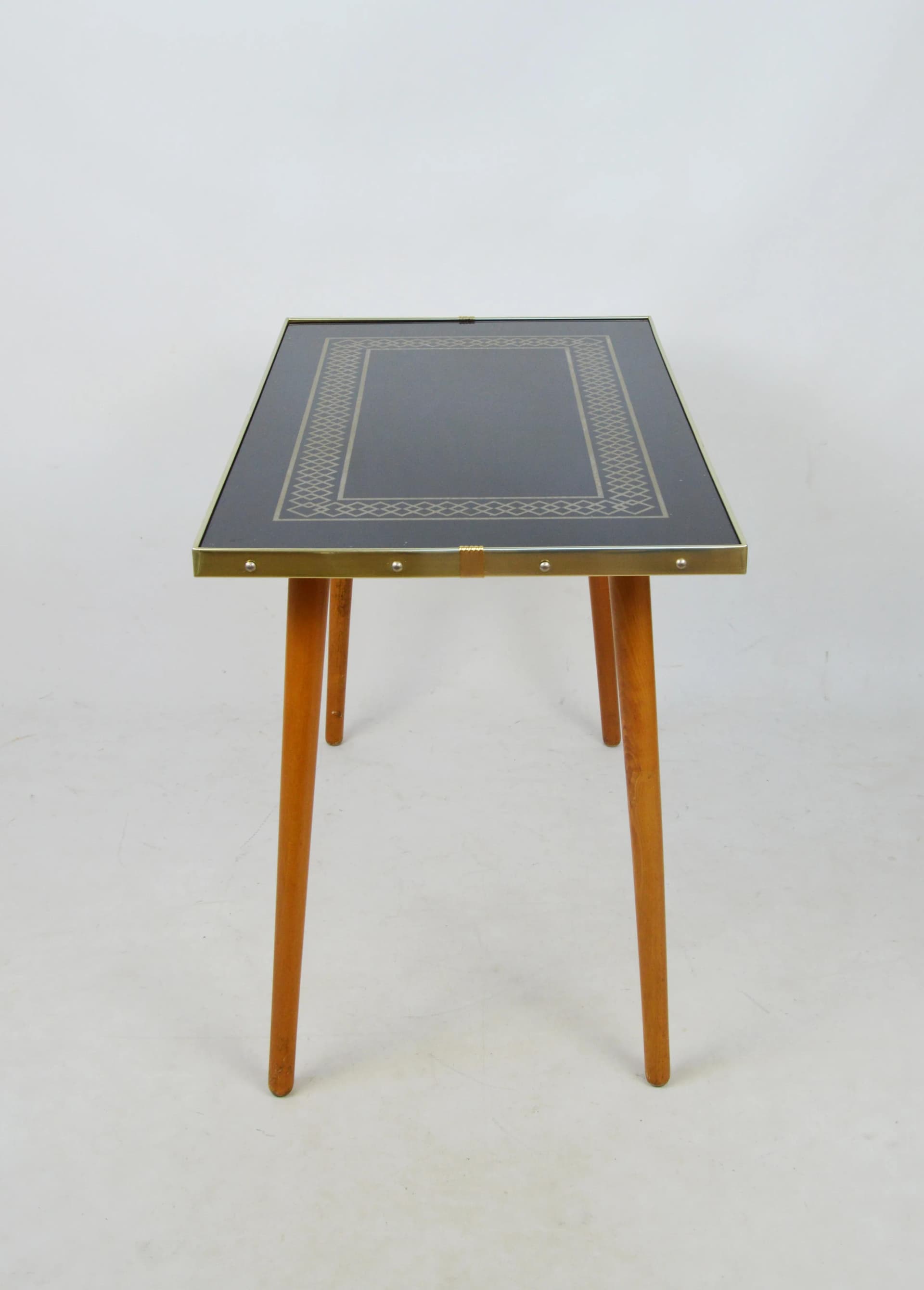 Stolik pomocniczy, szkło czarne, drewno brązowe, metal złoty, Niemcy, lata 70. - 84030