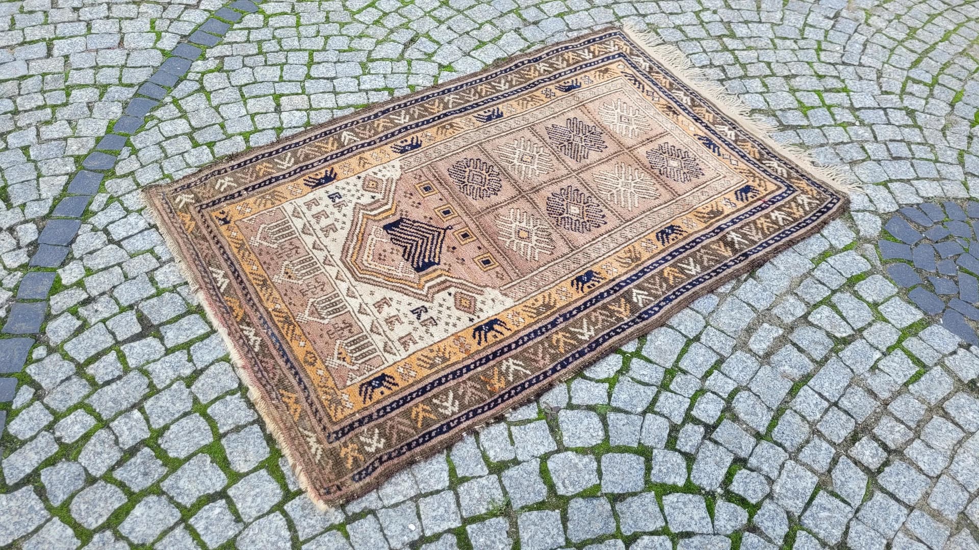 Dywan Beluch, 88x142 cm, beżowy, wełna, Afganistan, pocz. XX w. - 87326