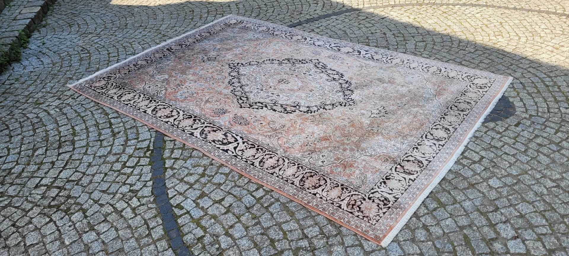 Dywan Ghom 187x280 cm, jedwab kremowy, Indie - 87288