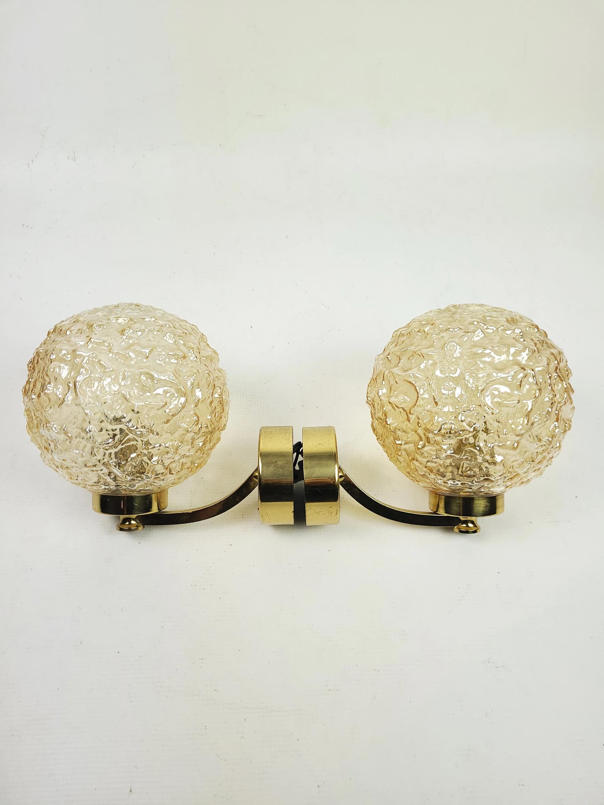 Pair of wall sconces, golden glass, 1970s. - 83757