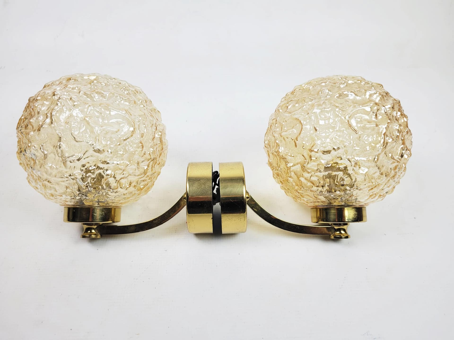 Pair of wall sconces, golden glass, 1970s. - 83756