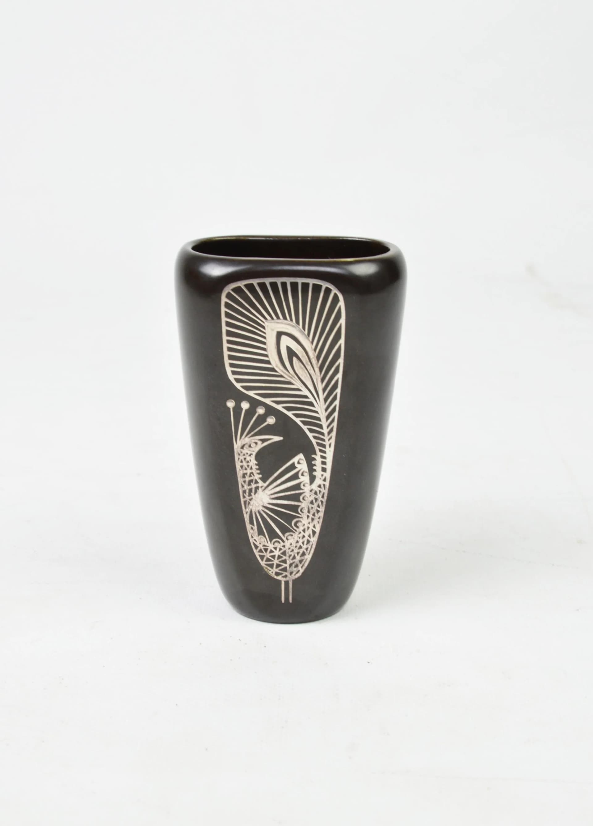 Wazonik czarny, kamionka, proj. S. Jonson, Gustavsberg, Szwecja, lata 60. - 83714