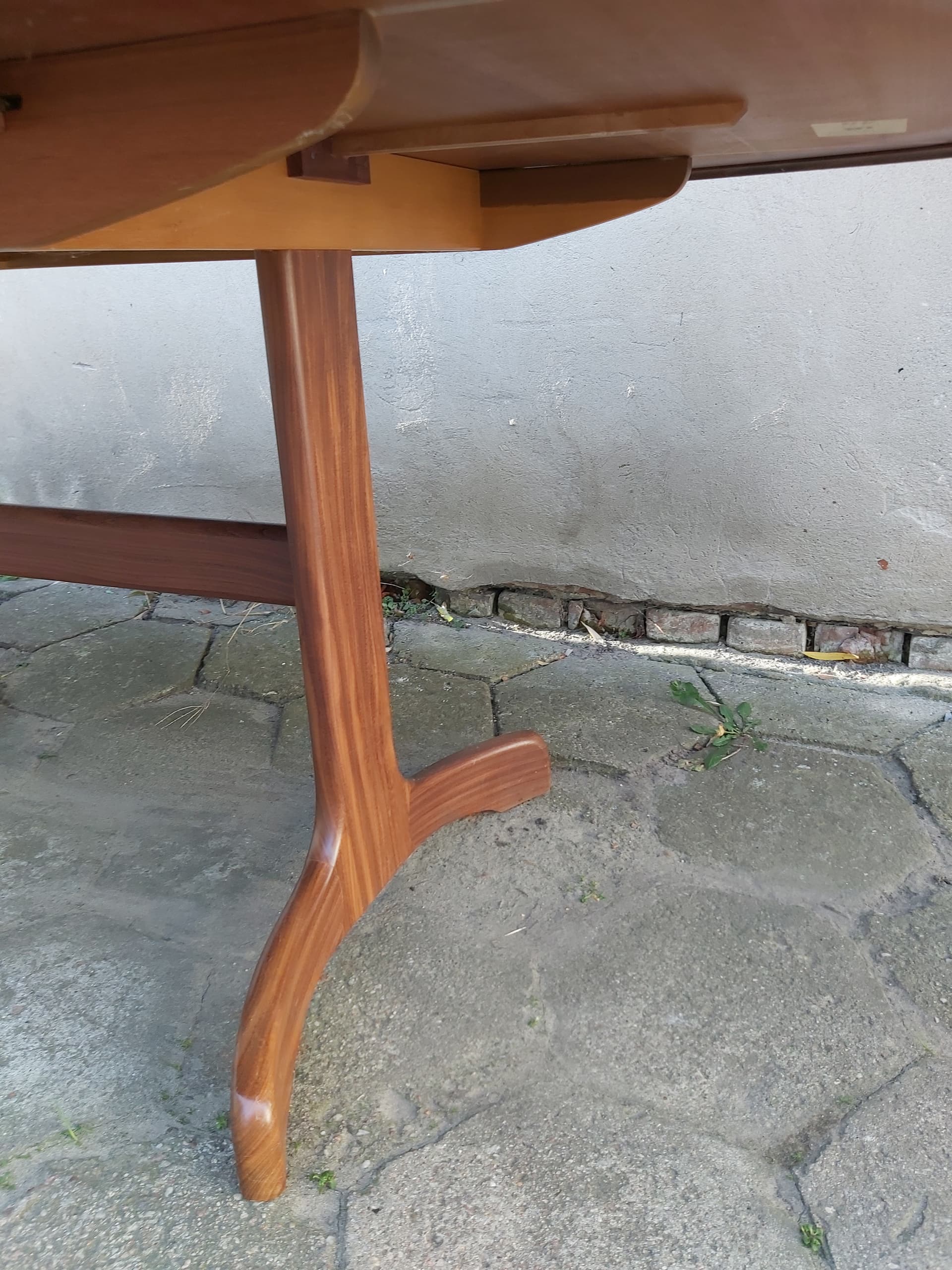 Extendable dining table, light brown teak, by V. Wilkins, G-Plan, United Kingdom, 1970s. - 90344