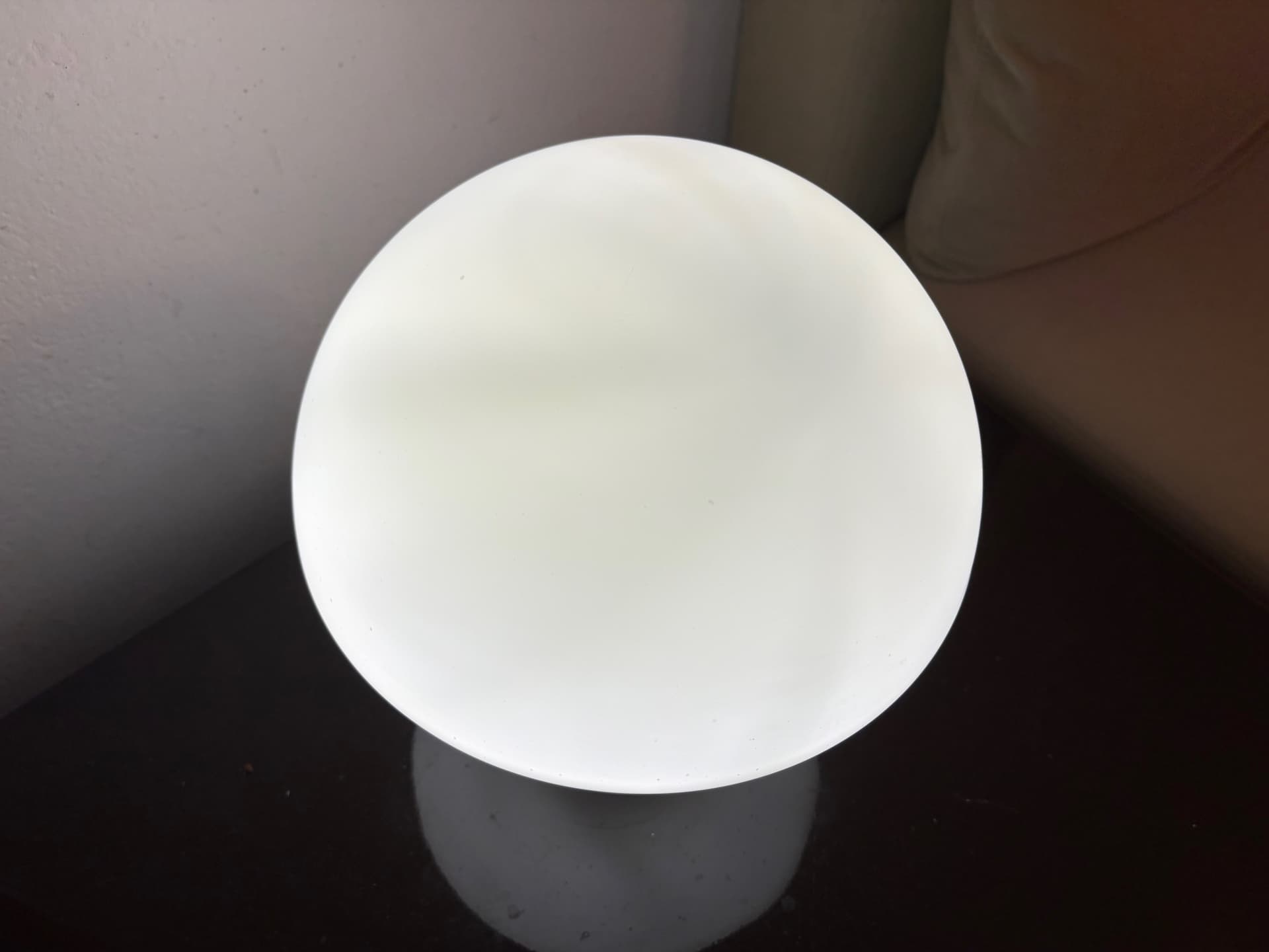 Lampa stołowa, szkło ivory white, Peill & Putzler, Niemcy, lata 60. - 90430