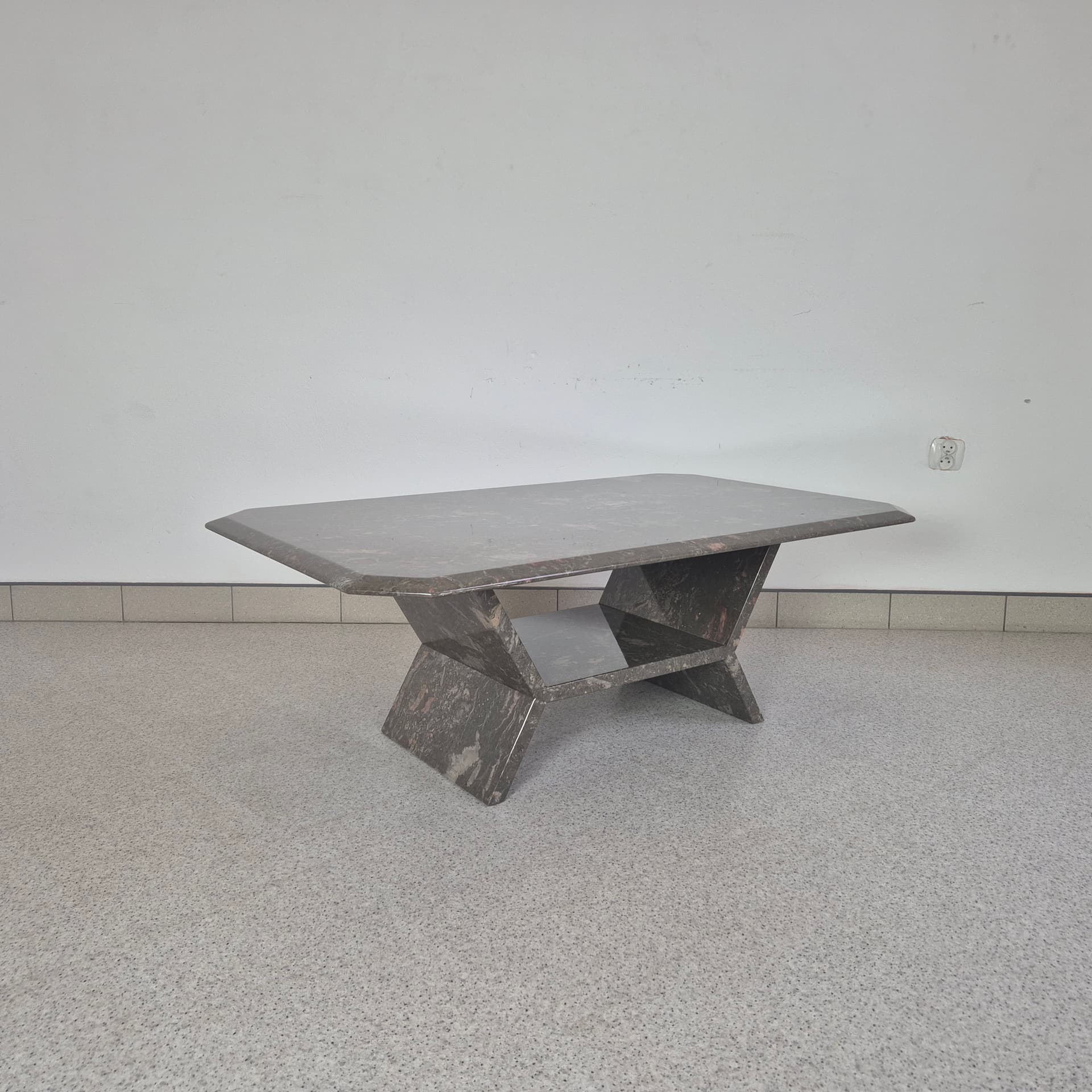 Stół kawowy z kamienia naturalnego Pufa Lische, proj. Hieinrich Muskat, Niemcy, 1988 rok - 90599