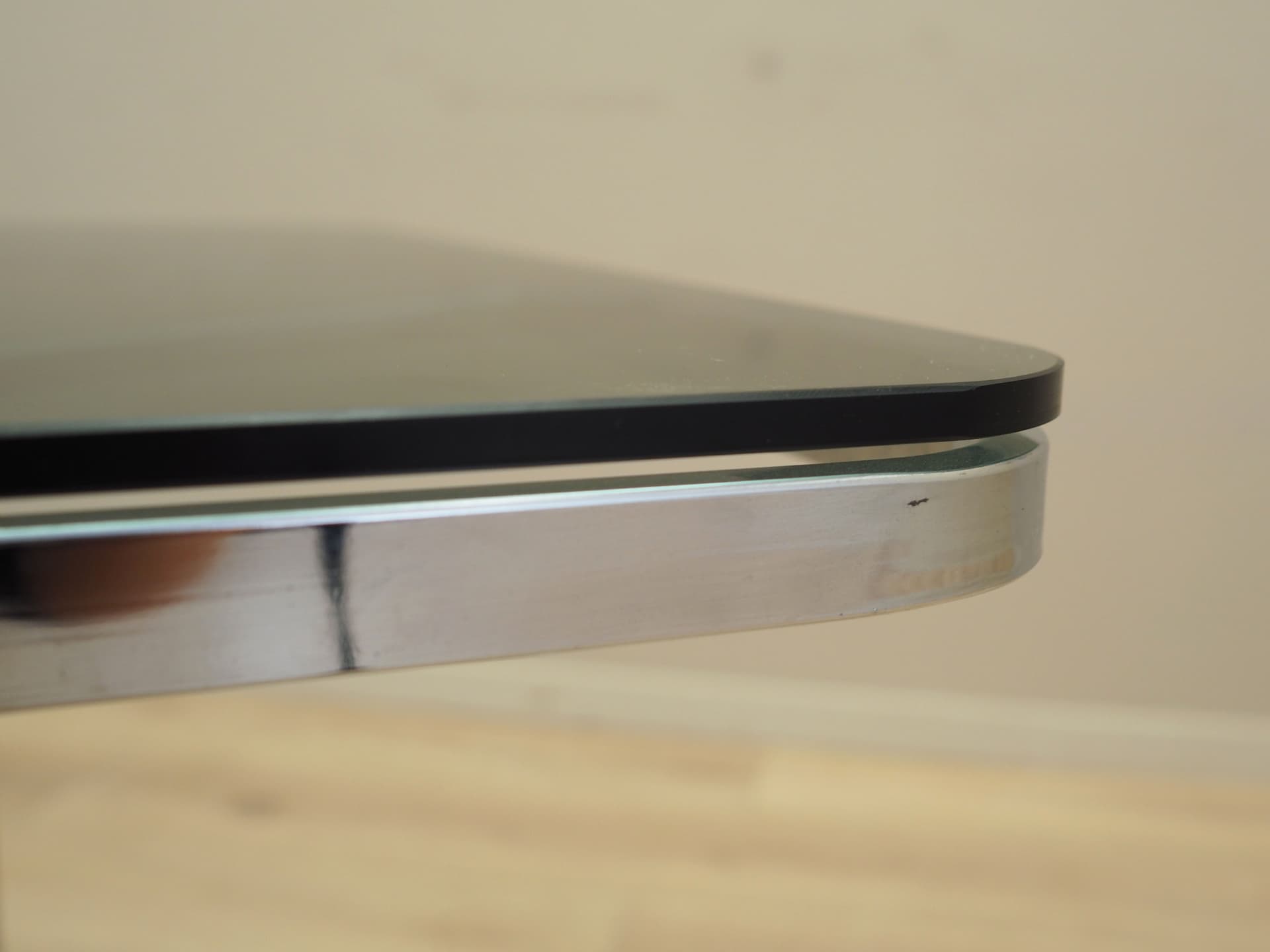 Stolik pomocniczy Space Age, szkło czarne, stal chromowana, Allegri, Włochy, lata 70. - 90669