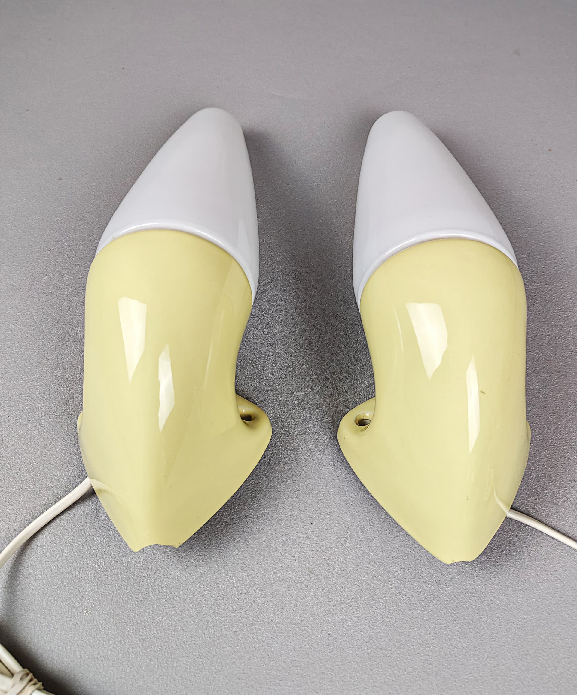 Para kinkietów, żółty, proj. S. Bernadotte, Szwecja, lata 50. - 92586