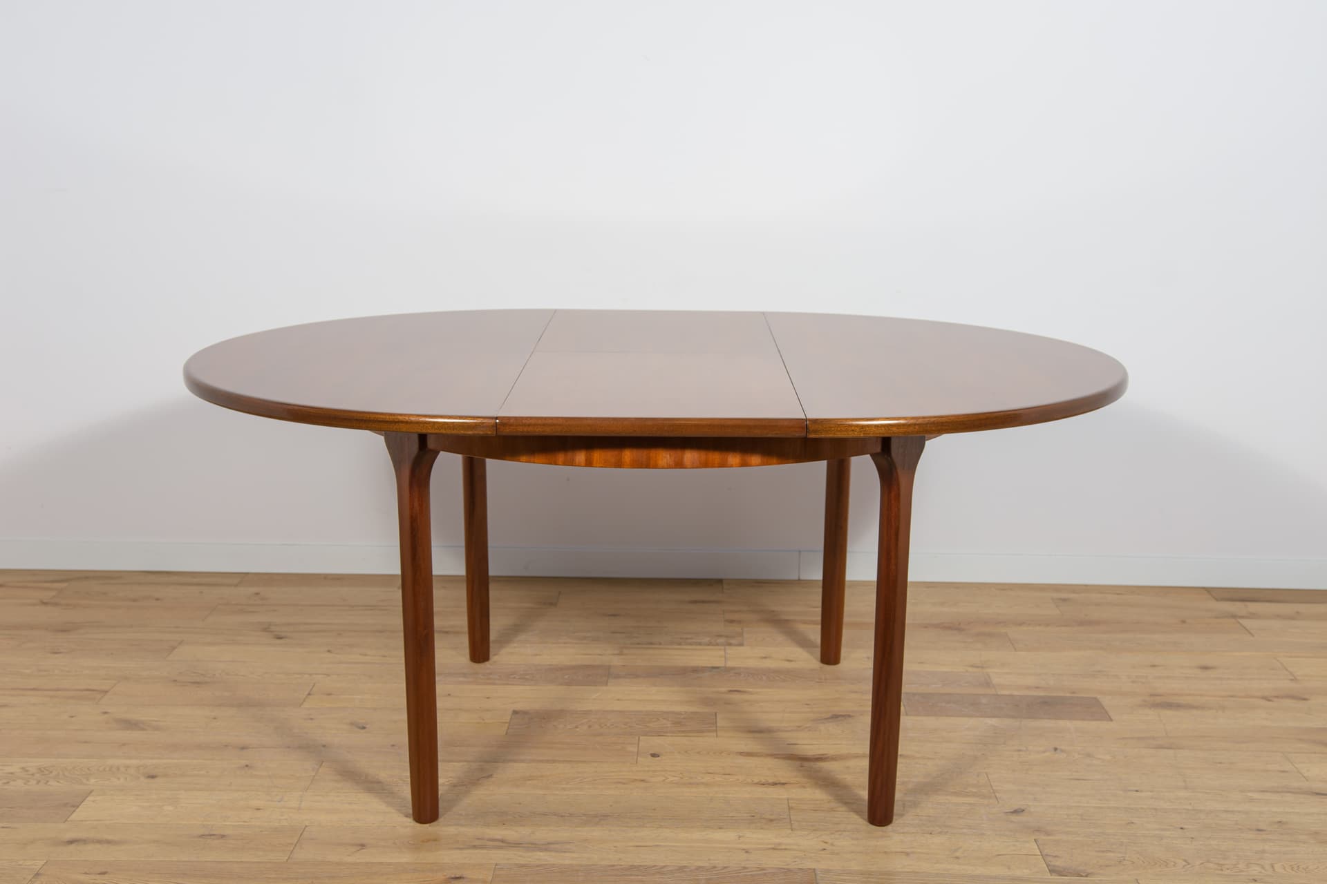 Okrągły rozkładany stół, McIntosh, Wielka Brytania, lata 60 - 92841