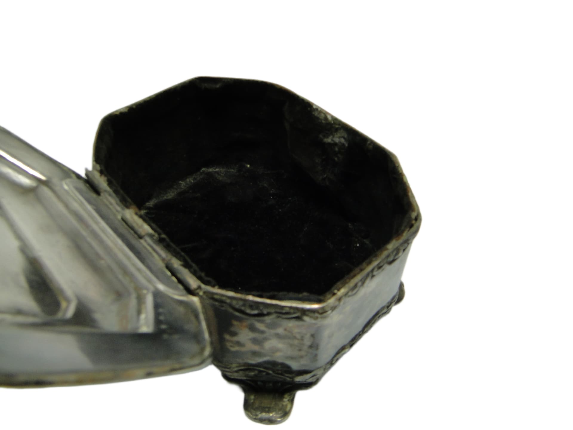 Neo-Baroque casket, silver-plated copper, Poland, 19th c. - 93823