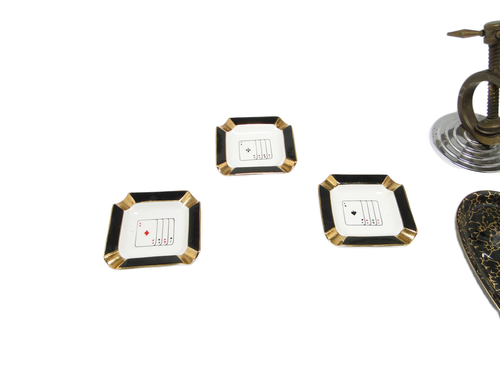 Zestaw trzech popielniczek brydżowych, mid-century modern, porcelana, Ćmielów, Polska, lata 60.