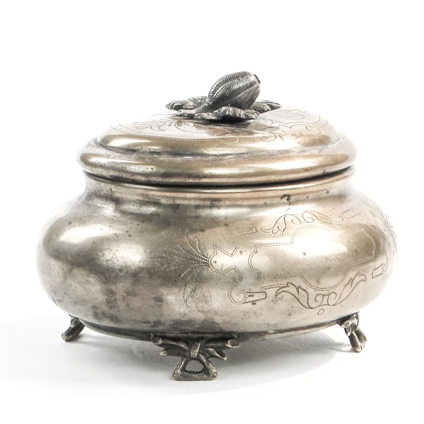 Cukiernica eliptyczna eklektyczna, mosiądz srebrzony, Austria, XIX w.